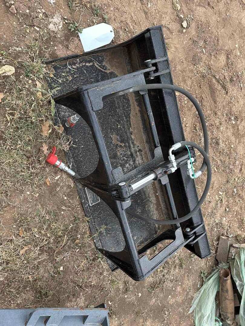 SKID STEER GRAPPLE BUCKET (A58216)