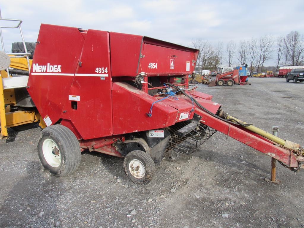 New Idea 4854 Round baler (A49251)