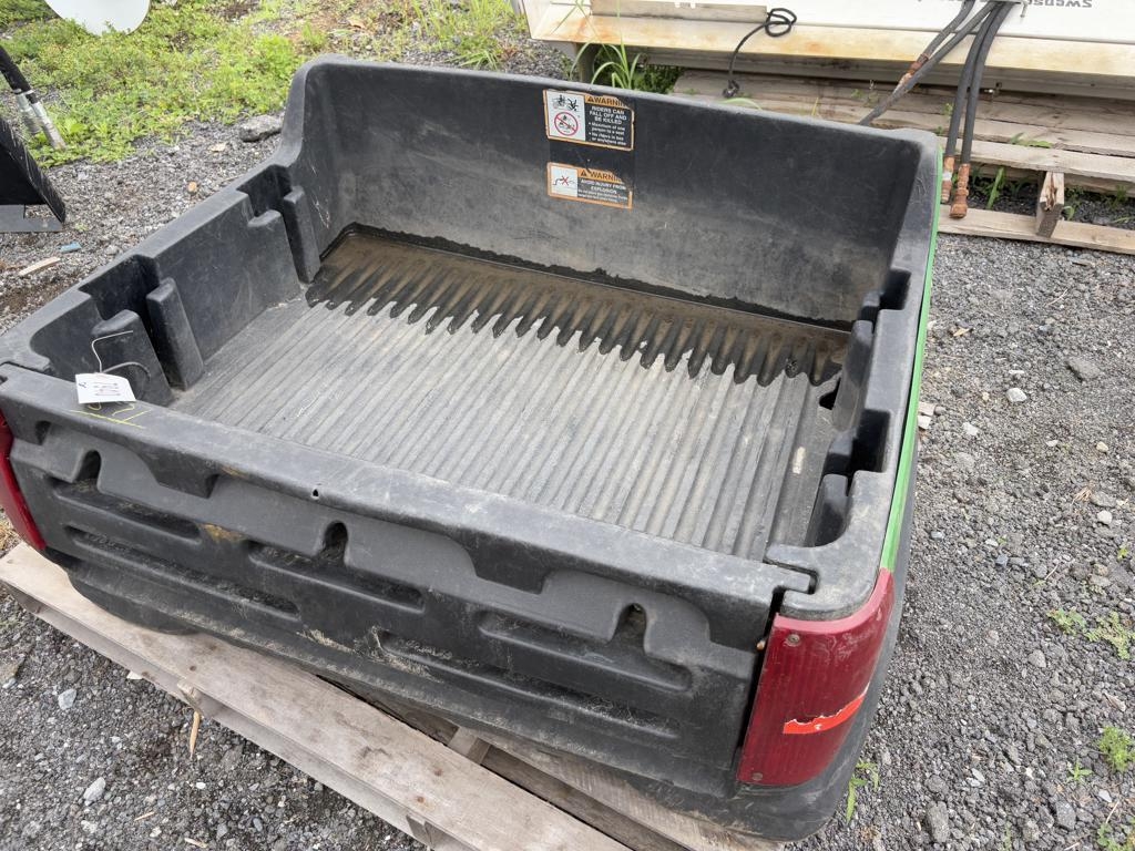 John Deere CX Gator Bed (A49251)