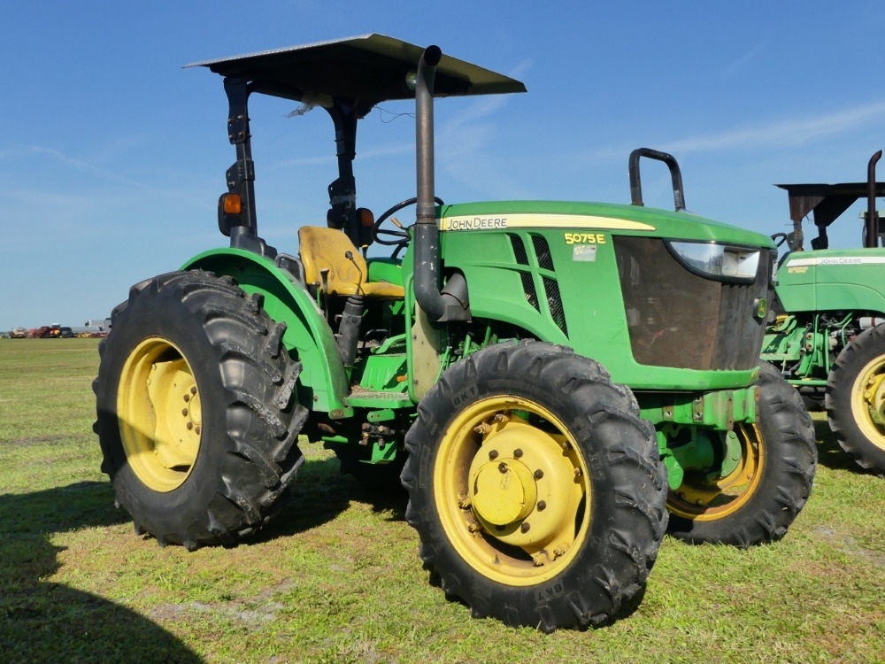 2017 John Deere 5075E (A57148)