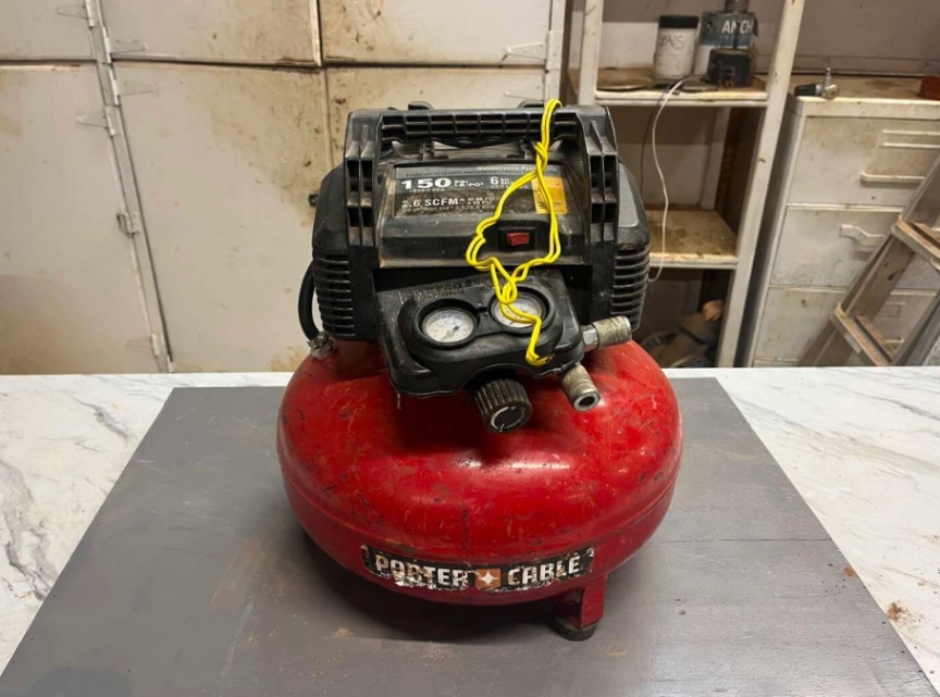 PORTER CABLE 150 PSI AIR COMPRESSOR (A50854)