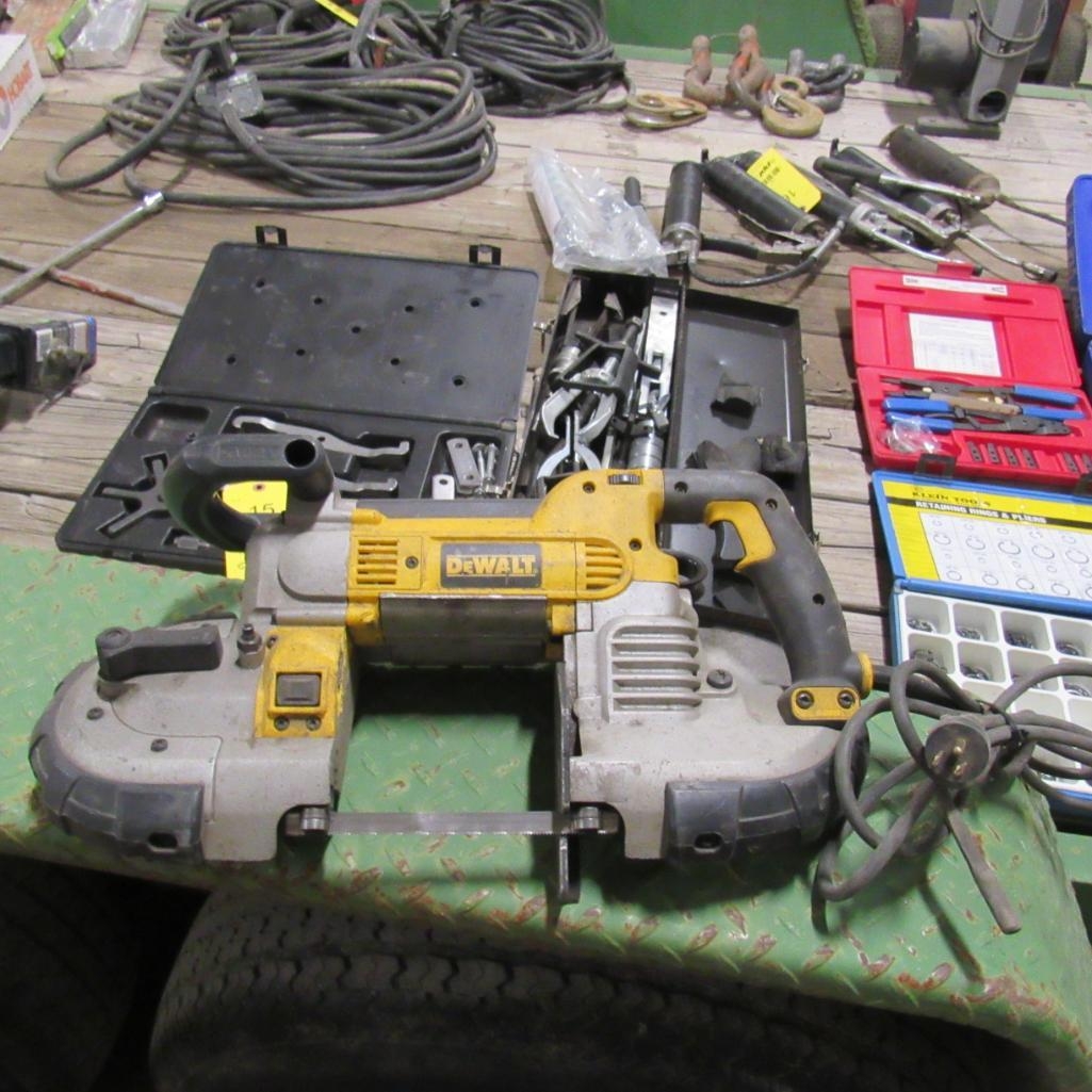 Dewalt DWM120 5" Deep Cut Variable Speed Band Saw (A59076)