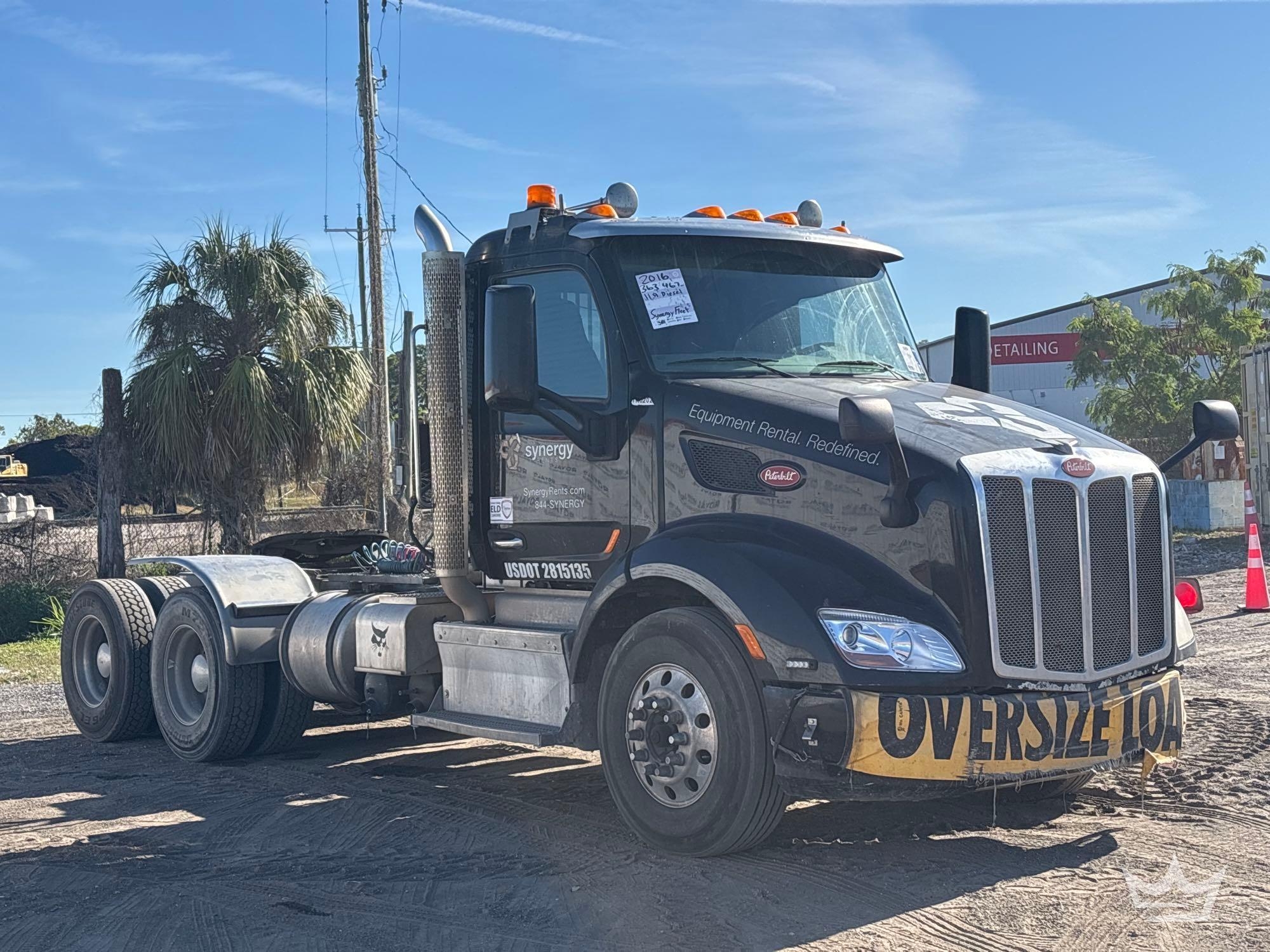 2016 Peterbilt 579 Wet Kit T/A Day Cab Truck Tractor (A64556)