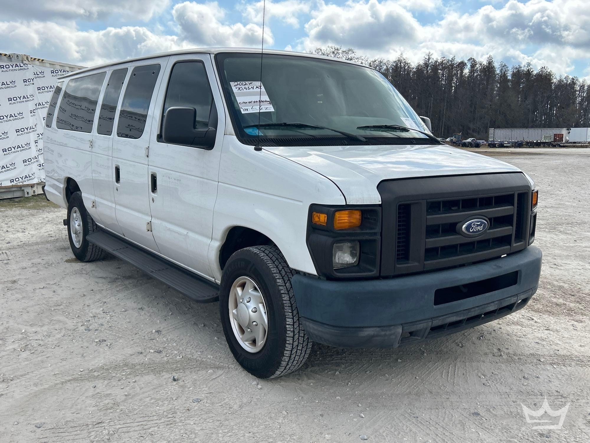 2012 Ford E-350 Passenger Van (A61573)