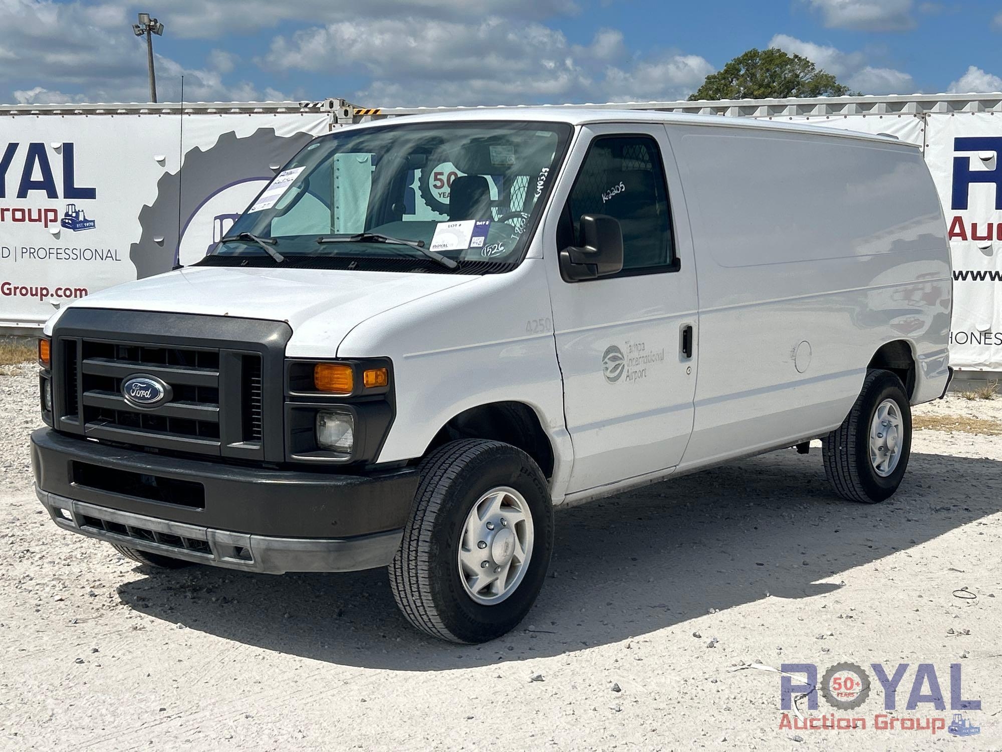 2011 Ford Econoline Cargo Van (A54814)