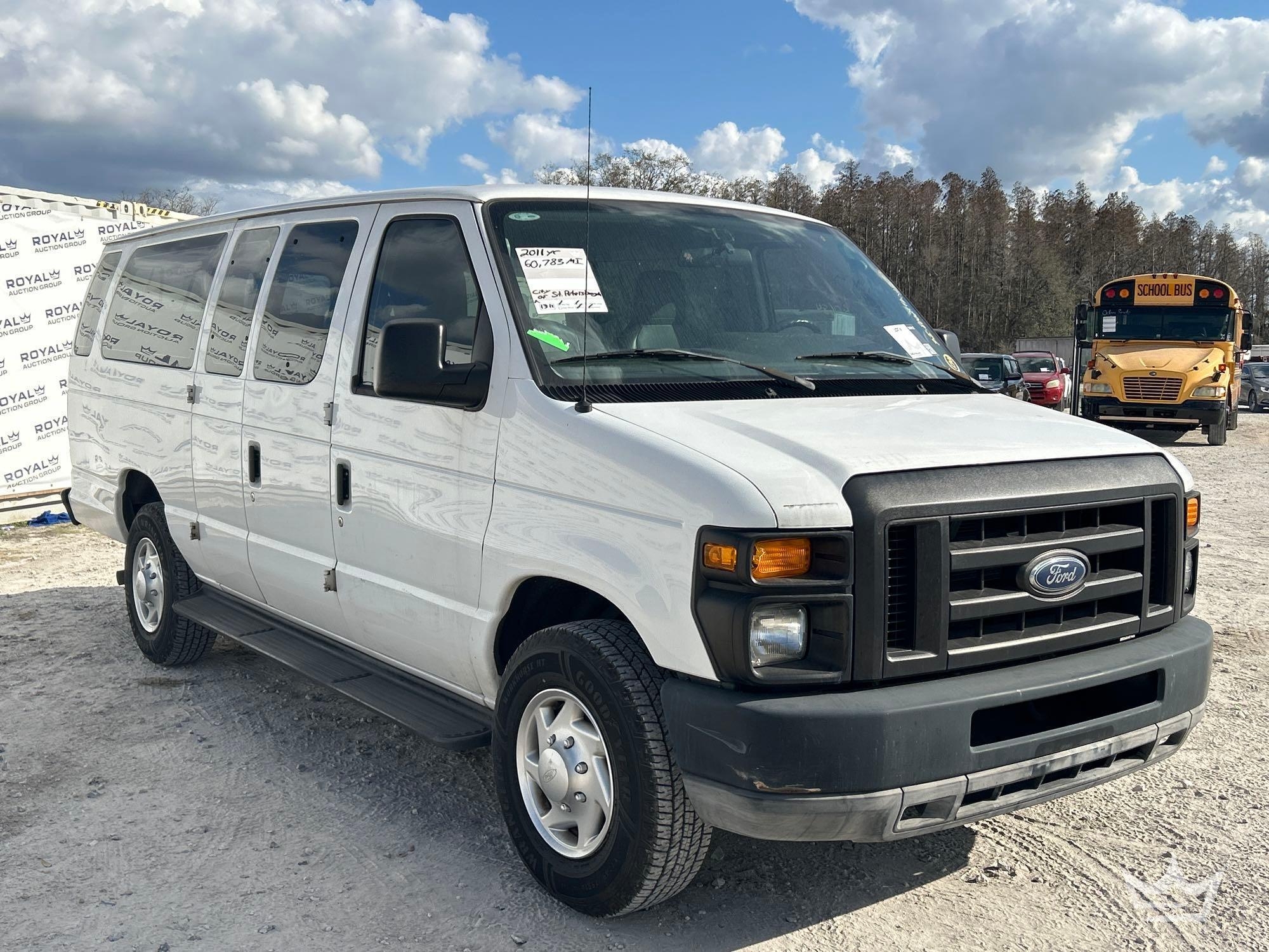 2011 Ford E-350 Passenger Van (A61573)