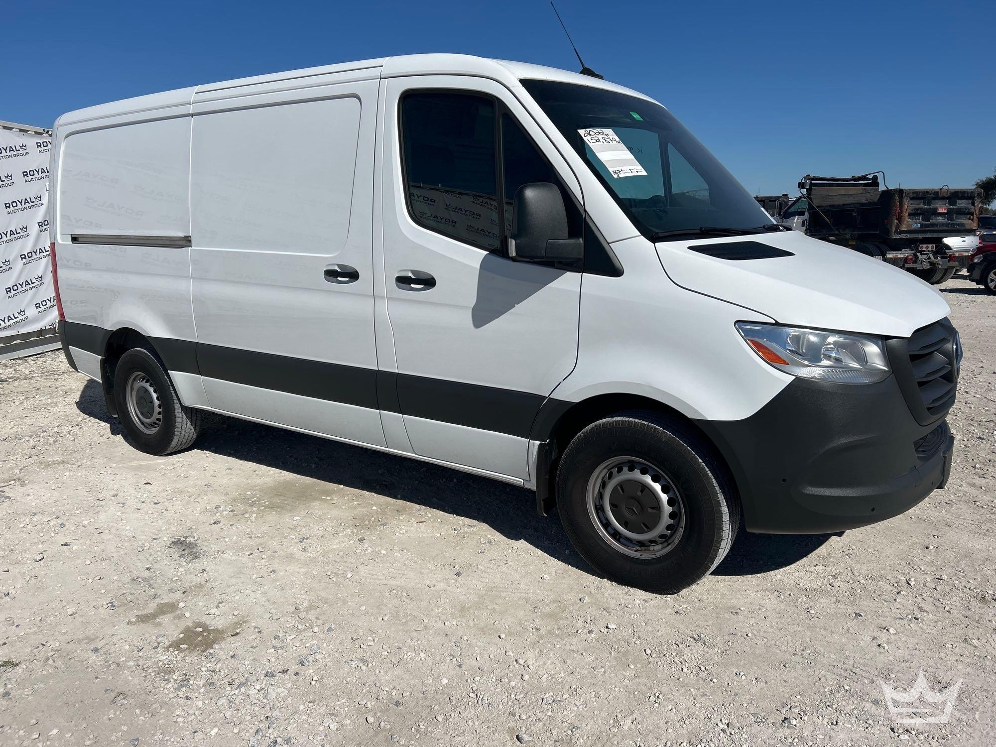 2022 Mercedes-Benz Sprinter 1500 Cargo Van (A61568)