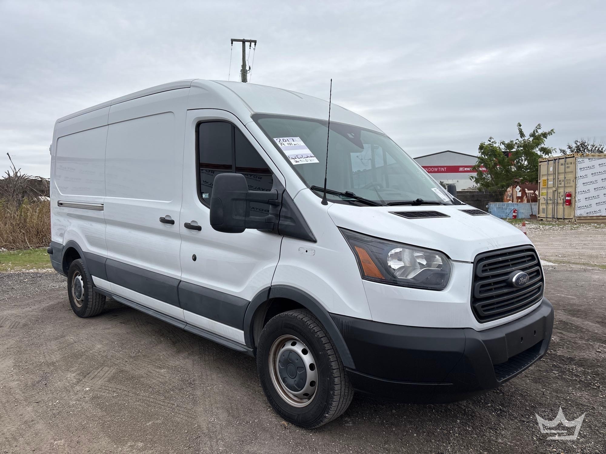 2017 Ford Transit 250 Cargo Van (A64556)