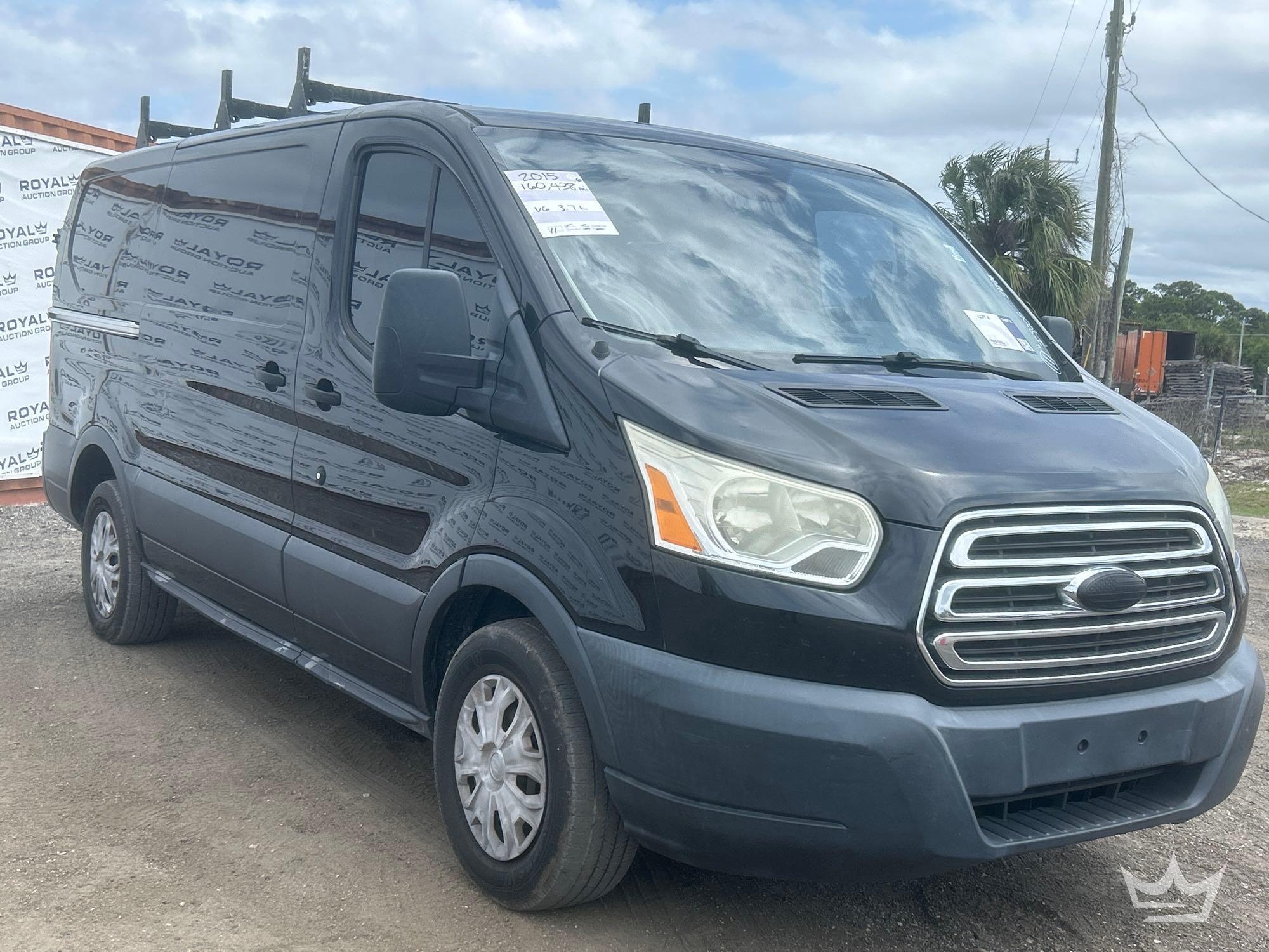 2015 Ford Transit 250 Cargo Van (A64556)