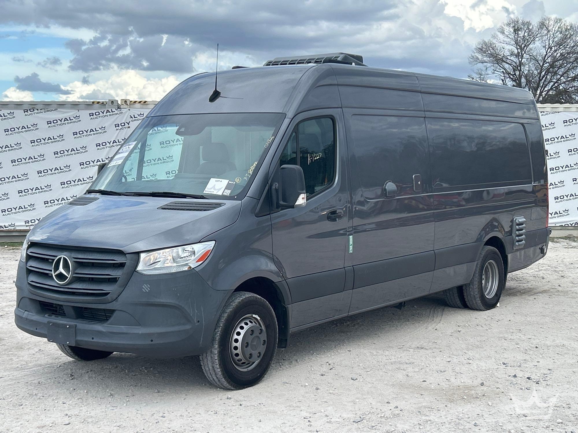2021 Mercedes-Benz Sprinter 4500 Modified Food Catering Van (A61573)