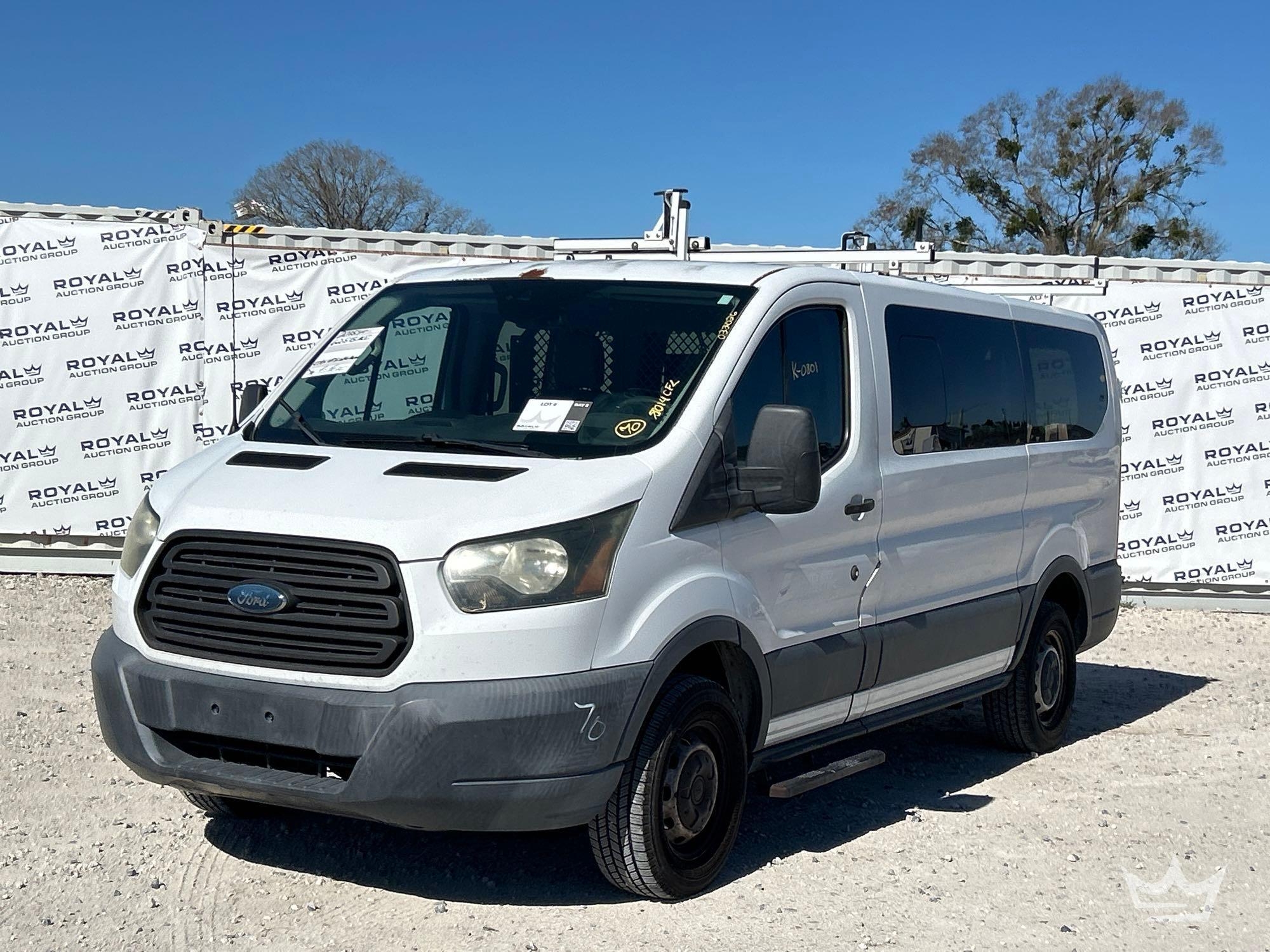 2015 Ford Transit 250 Cargo Van (A61573)