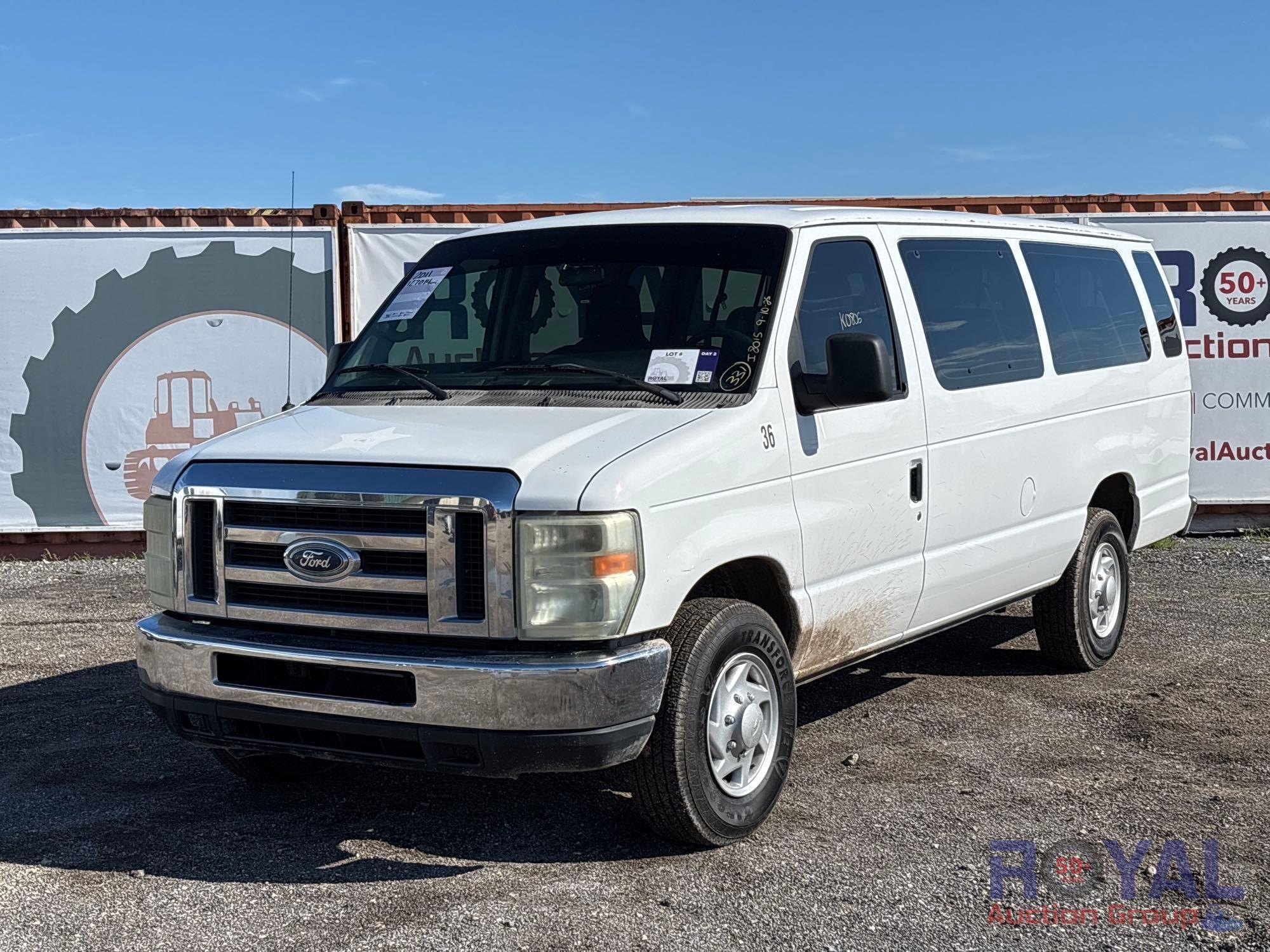 2011 Ford E-350 Passenger Van (A53422)