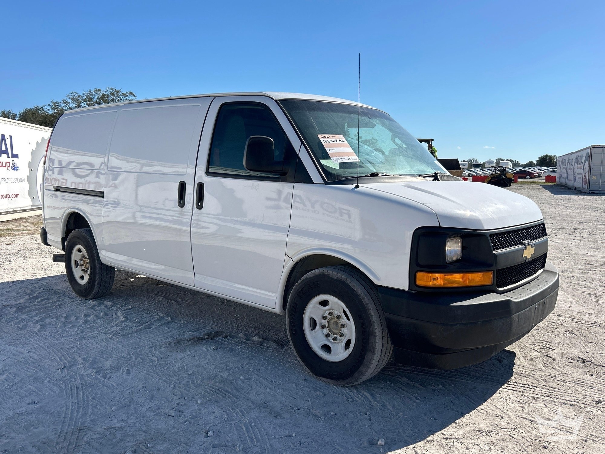 2017 Chevrolet Express 2500 Cargo Van (A59230)
