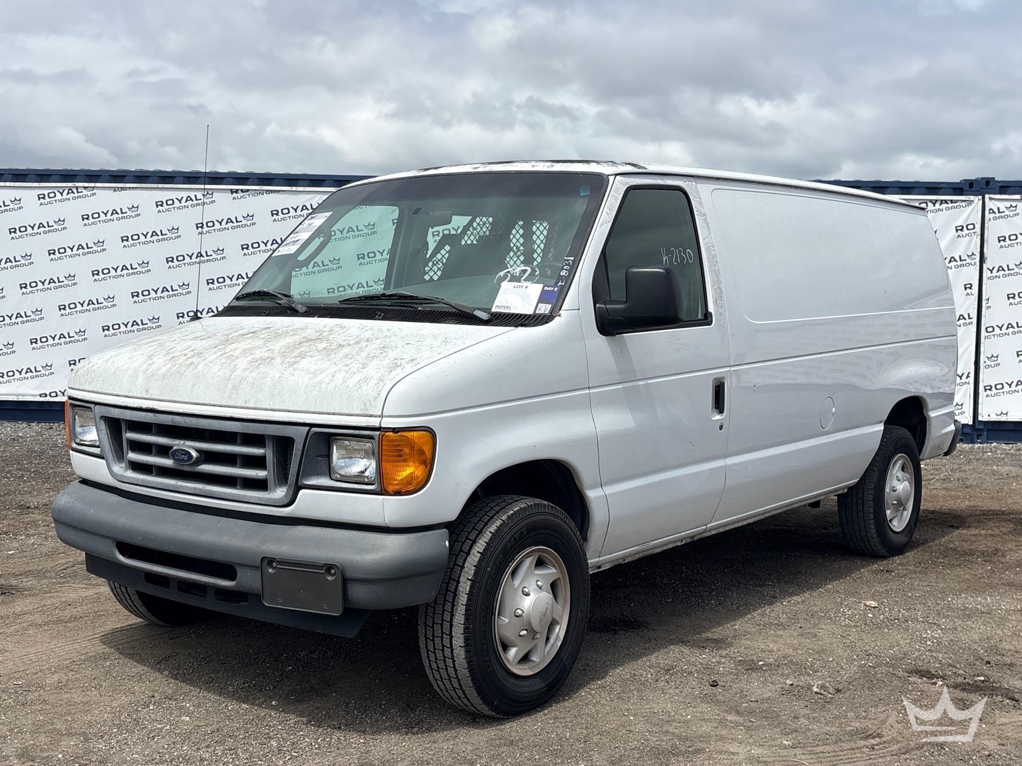 2007 Ford E-250 Cargo Van (A64556)