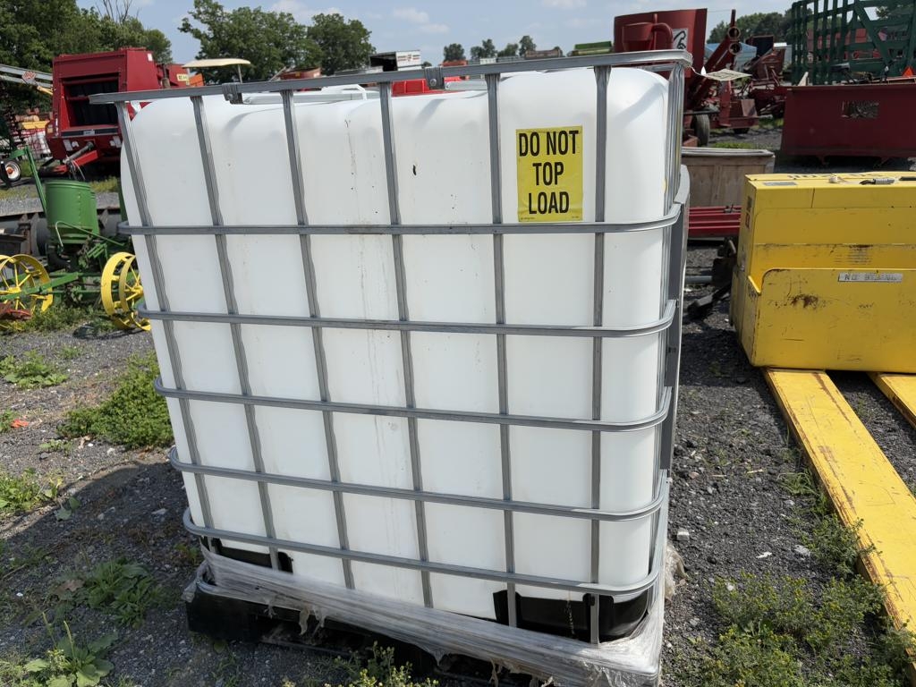 300 Gallon Tote (A49251)