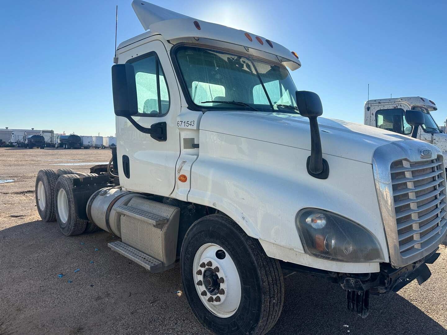 2014 FREIGHTLINER  CASCADIA (INOPERABLE) (A55745)
