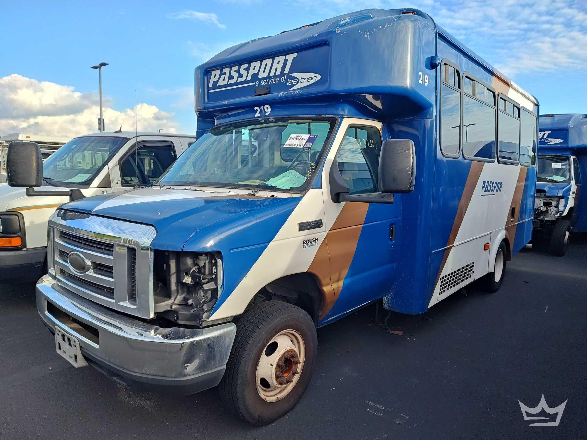 2016 Ford E-450 Passenger Bus (A61568)