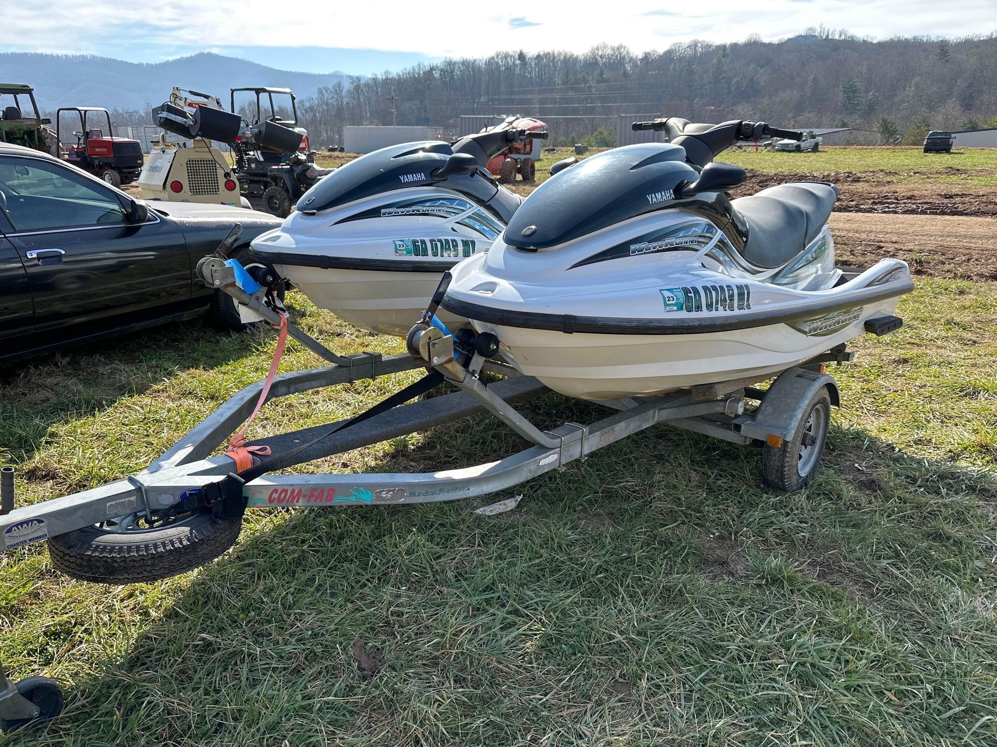 Pair of 2001XA800Z Yamaha Jet Skis (A57453)