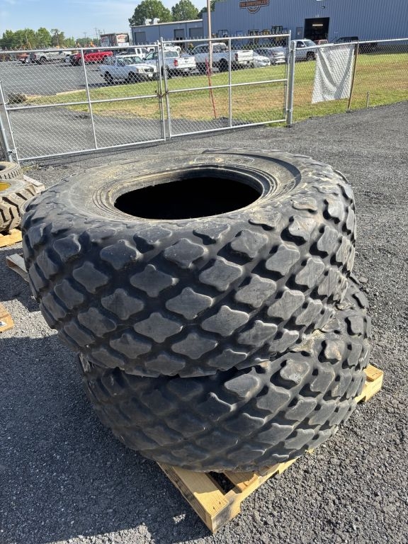 23.1-26 Tires - Set of 2 (A68134)