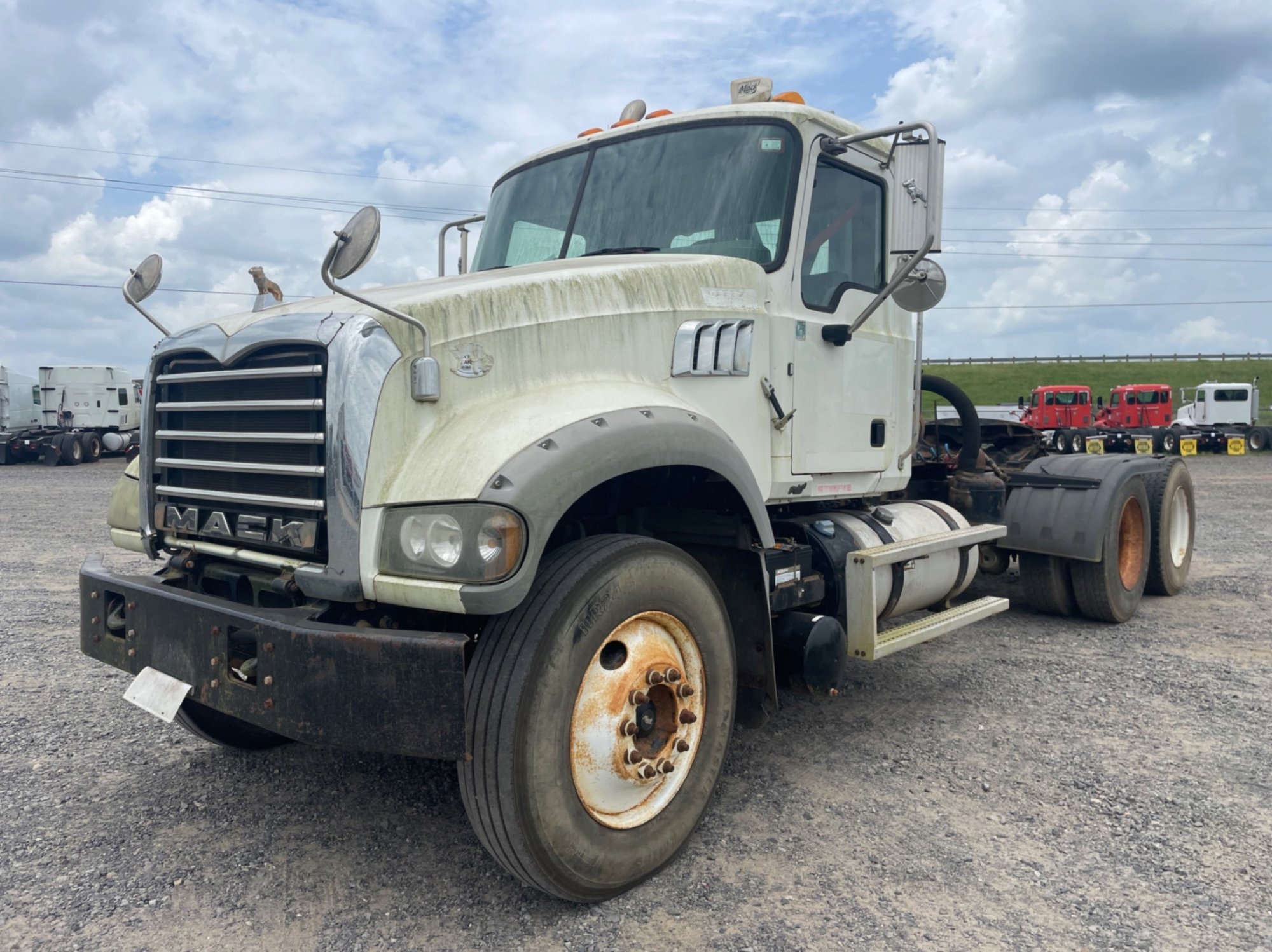 2015 MACK GU713 DAYCAB (A50854)
