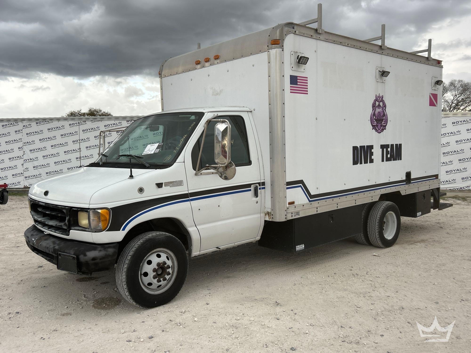 2001 Ford E-450 Super Duty 14ft. Box Truck (A61573)