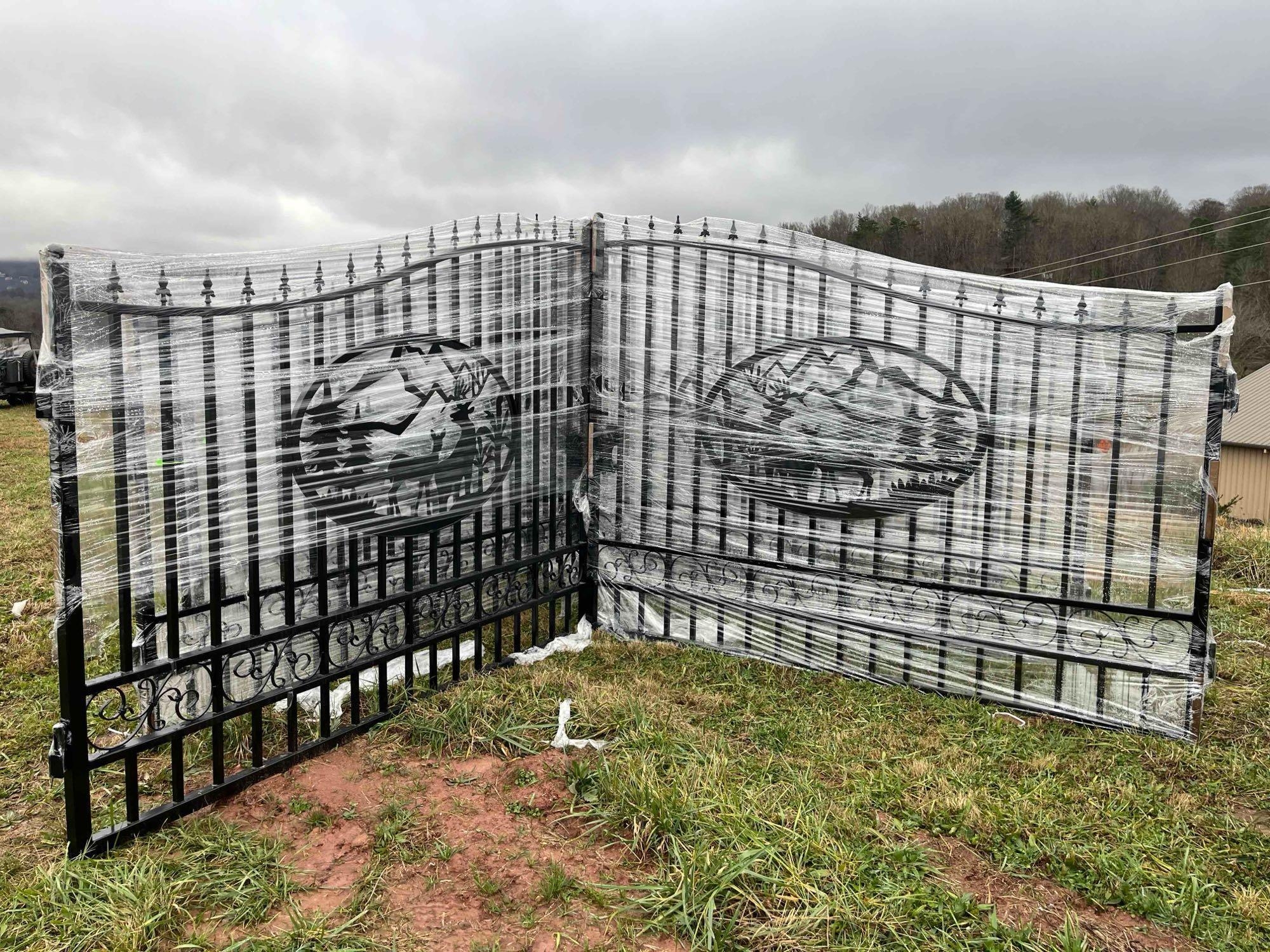 New/Unused 20ft Bi-Parting Iron Gate (Elk Design) (A57454)