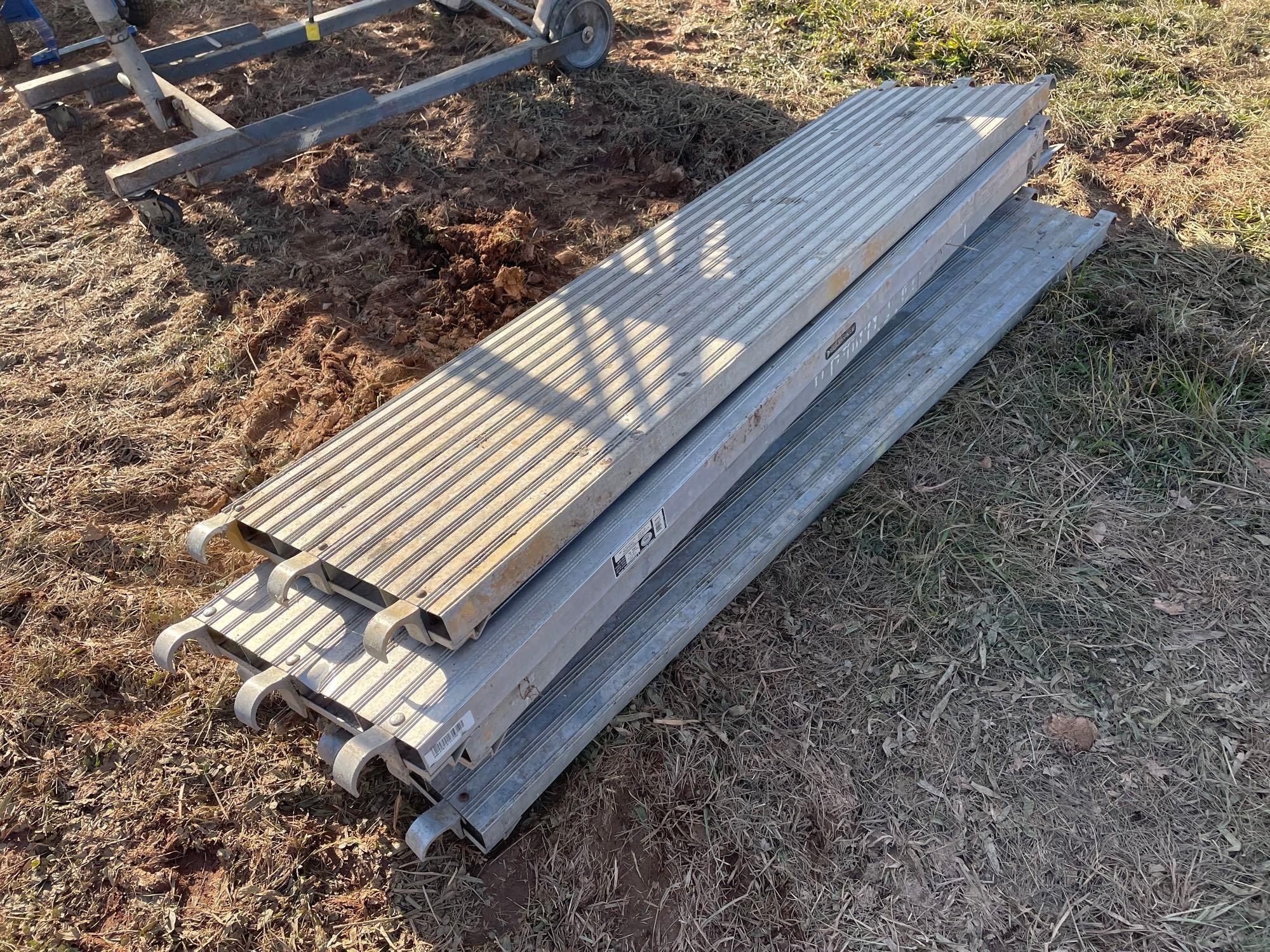 Manual Aluminum 16ft Man Lift (A57454)