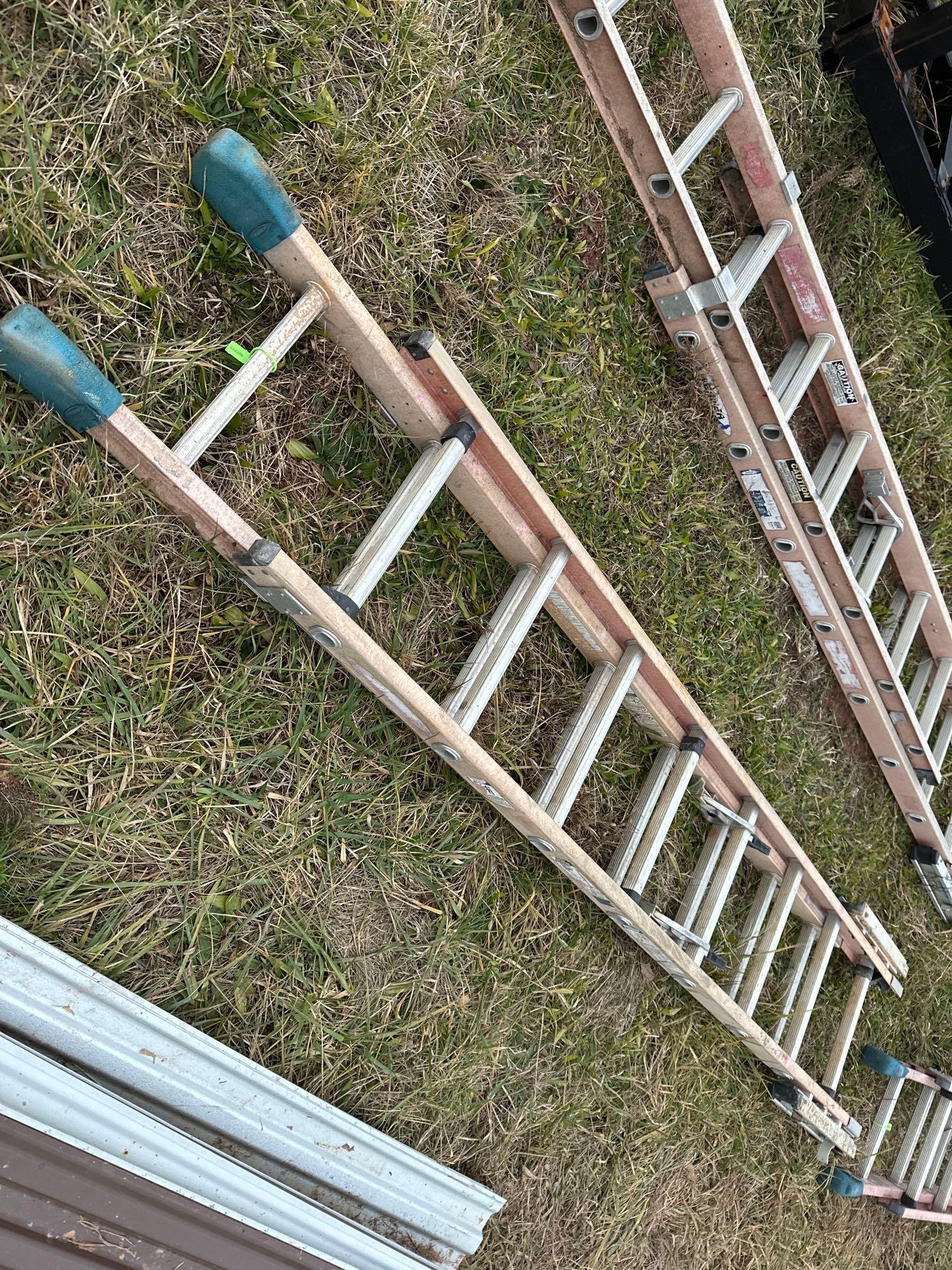 Werner 14ft Fiberglass Extension Ladder (A57454)