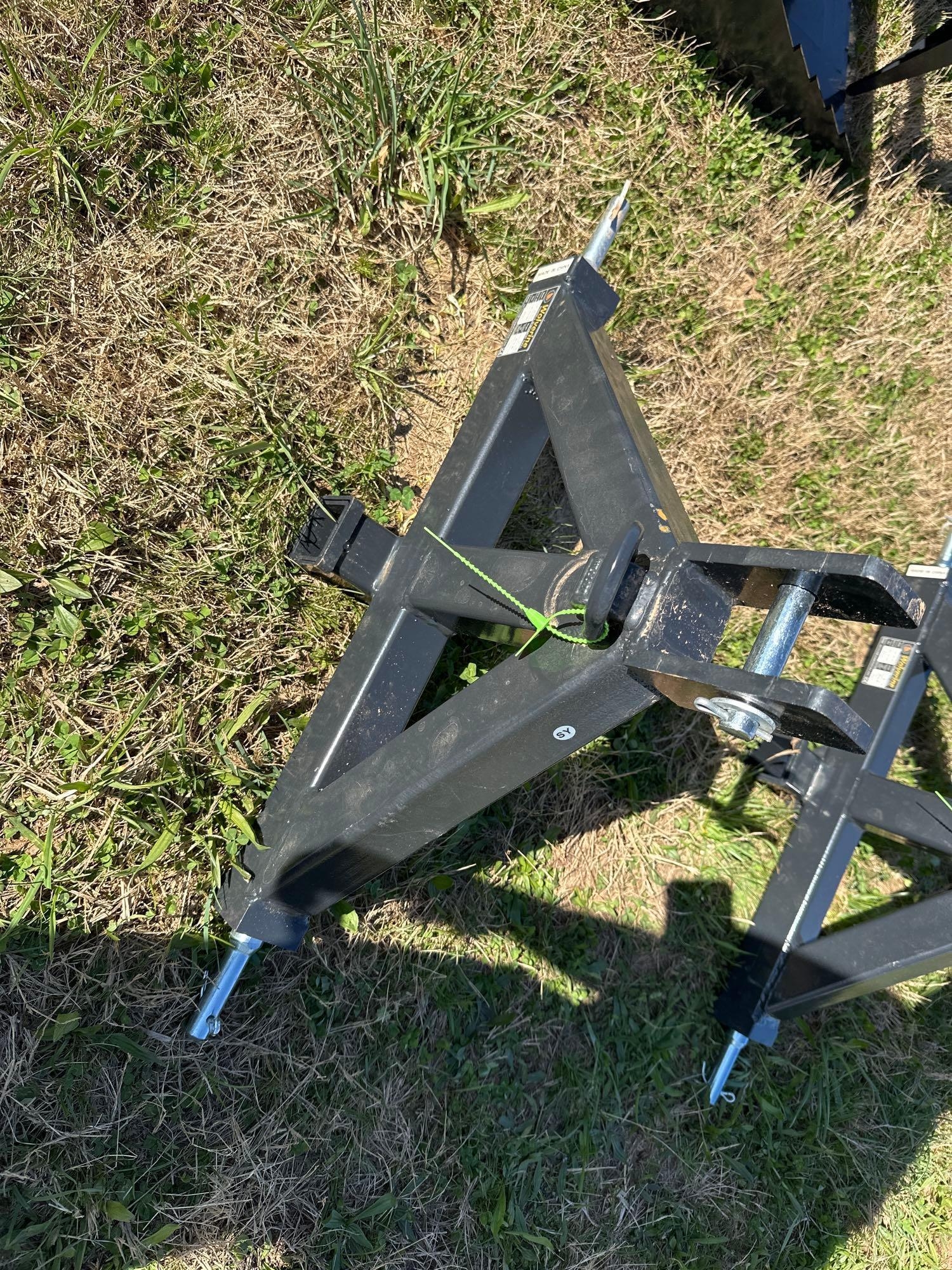 New/Unused 3 Point Receiver Hitch Attachment (A65583)