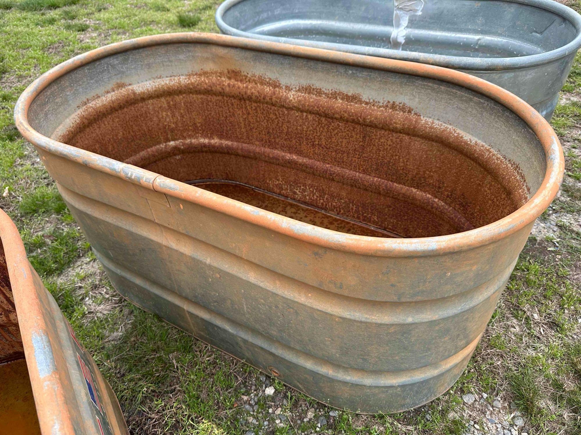 100 Gallon Galvanized Water Tank (A65579)