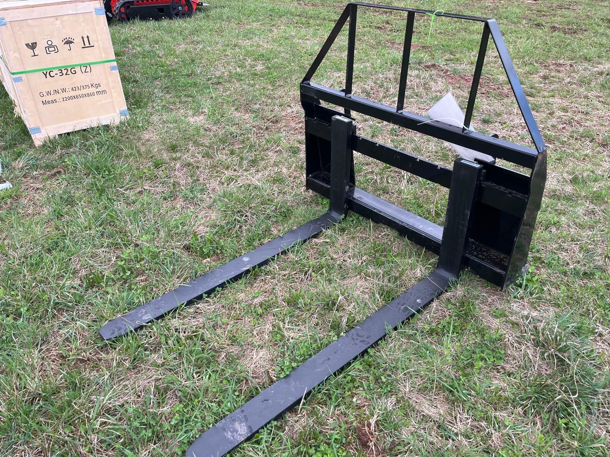 New/Unused Quick Attach Pallet Forks (A65583)