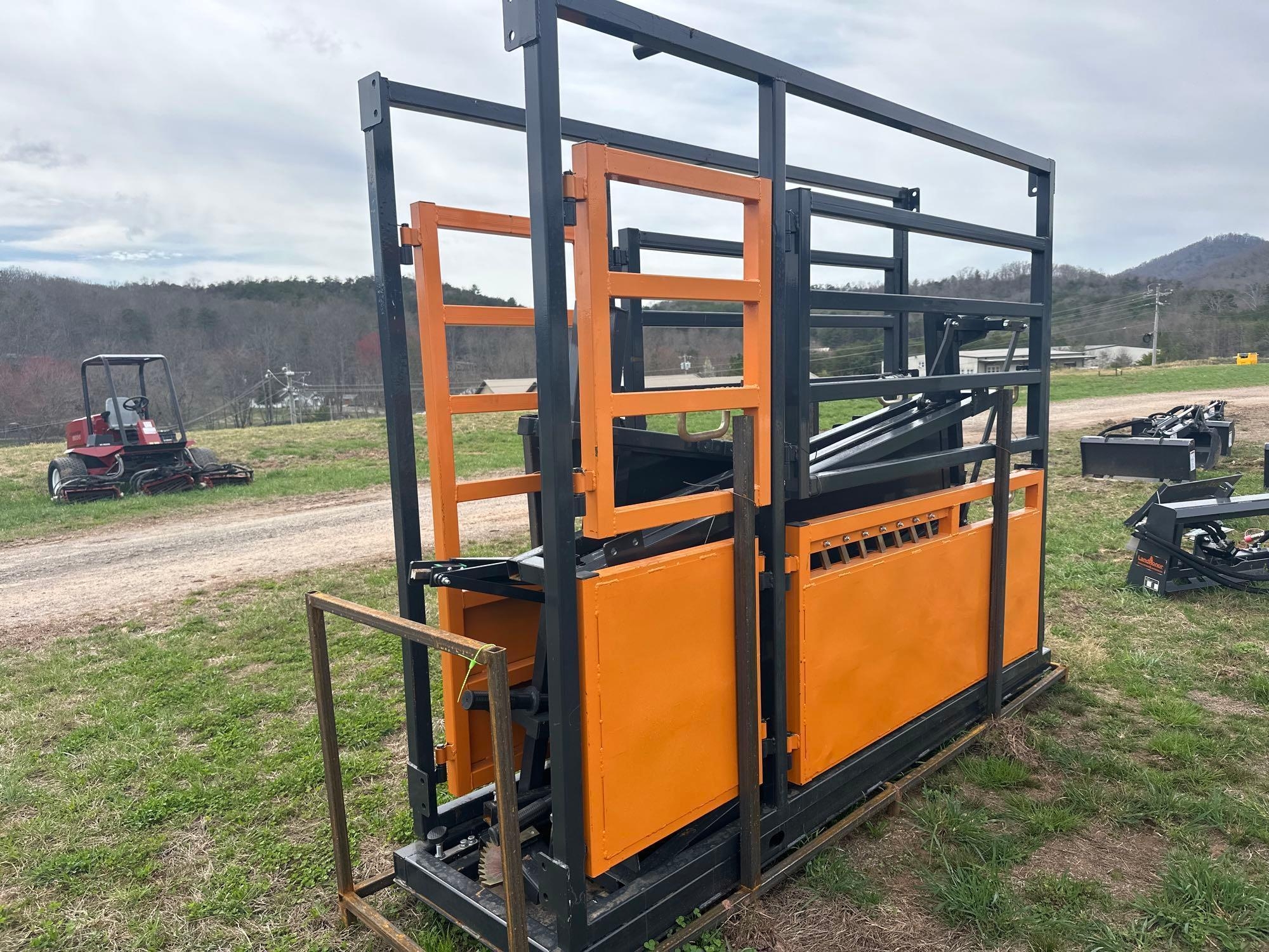 New/Unused Landhonor LHR-CSC10 Squeeze Chute (A65583)