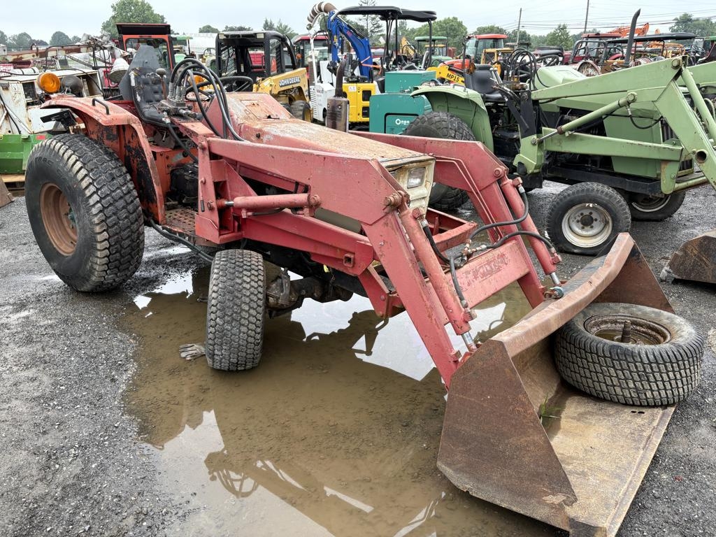 Massey Ferguson 1030 4WD Tractor (A49251)