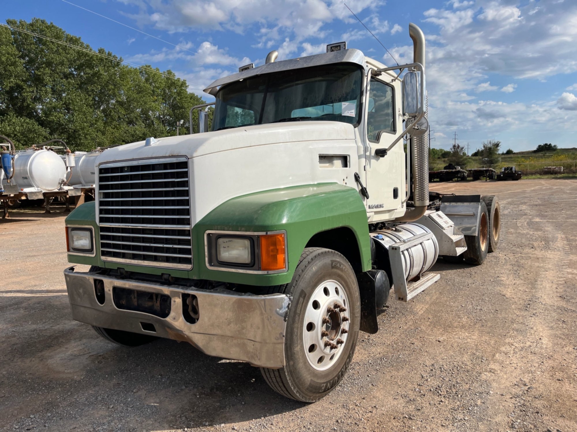 2018 MACK CHU613 DAYCAB (INOPERABLE) (A55745)