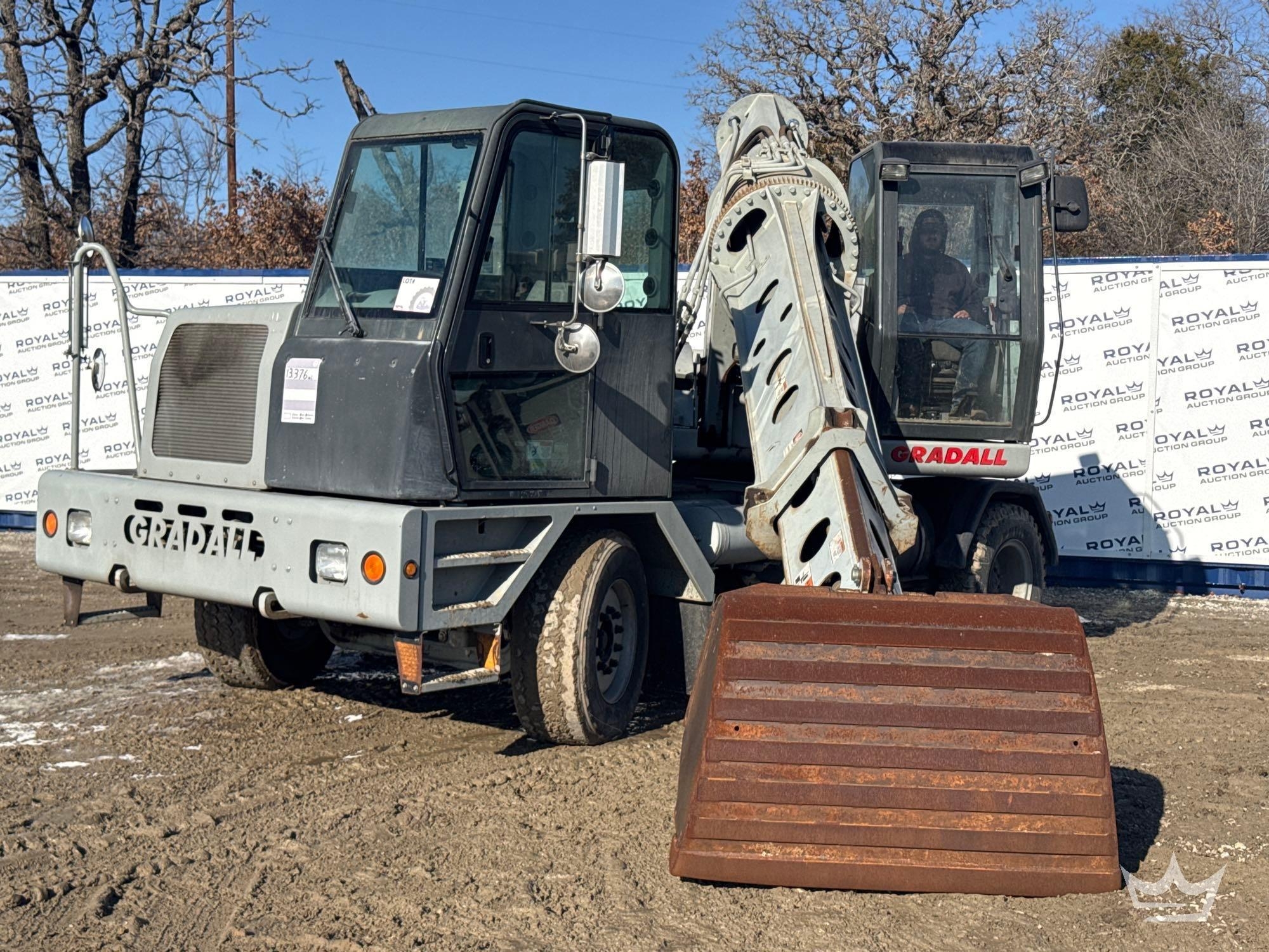 2004 Gradall XL3100 Highway Speed Wheeled Excavator (A60352)