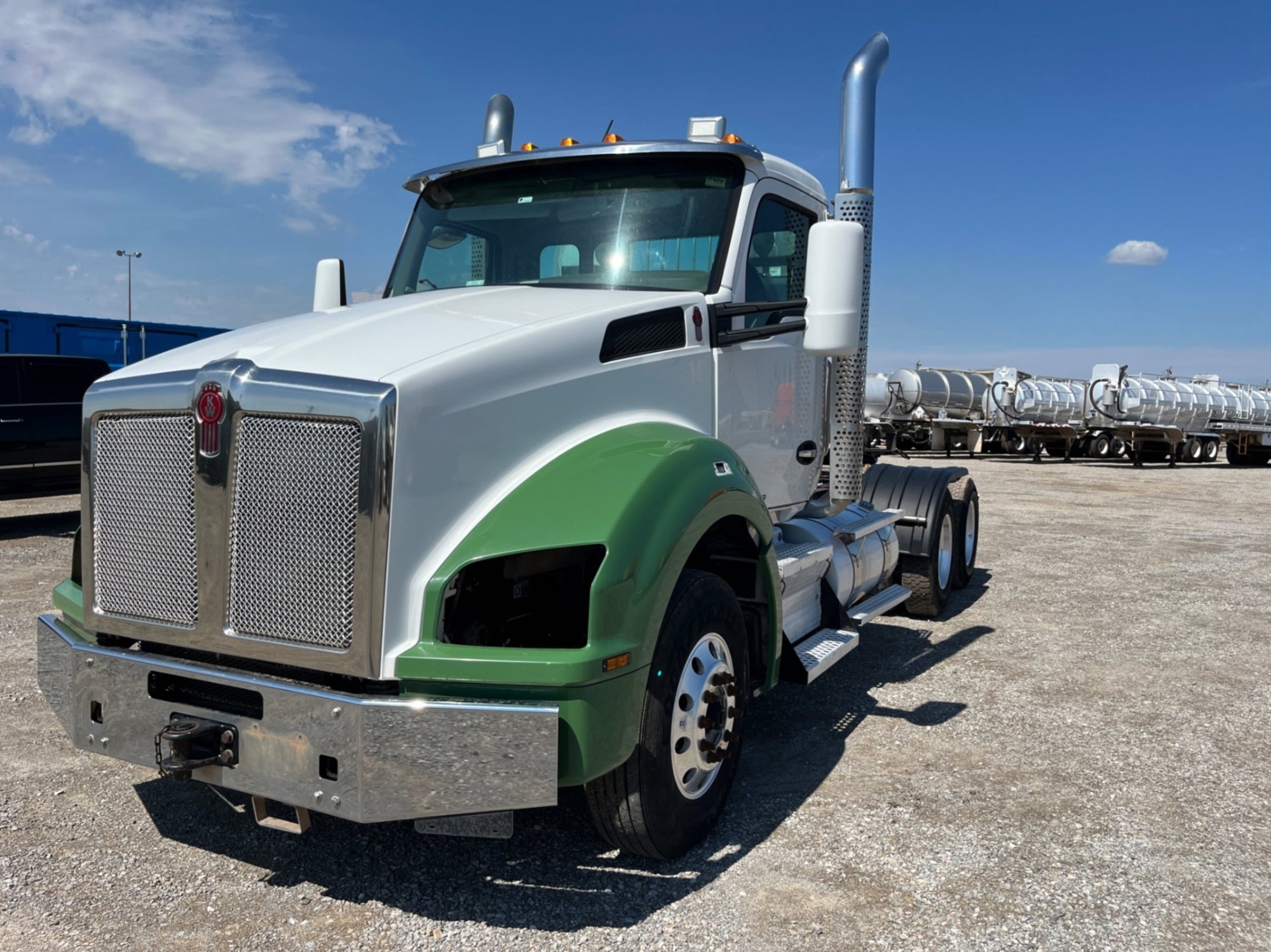 2018 KENWORTH T880 DAYCAB (A55745)