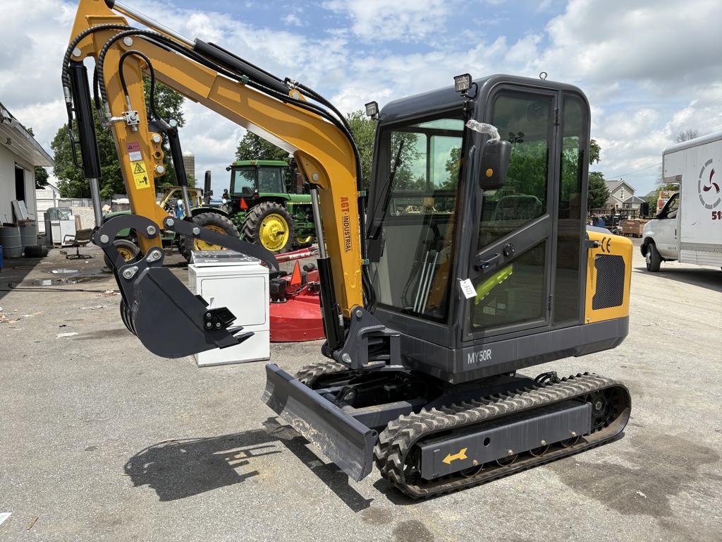 AGT MY50R Mini Excavator (A49251)