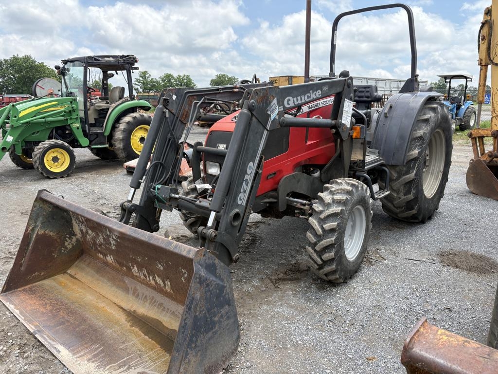 Massey Ferguson 2210 4WD Tractor (A49251)