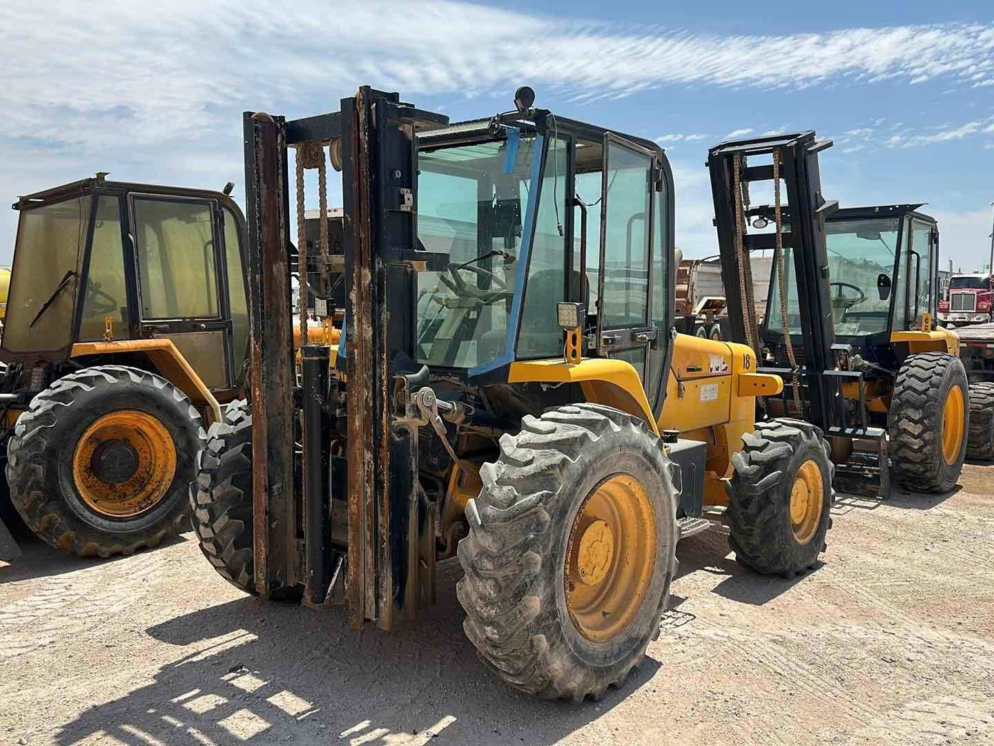 JCB MAST FORKLIFT (A58216)