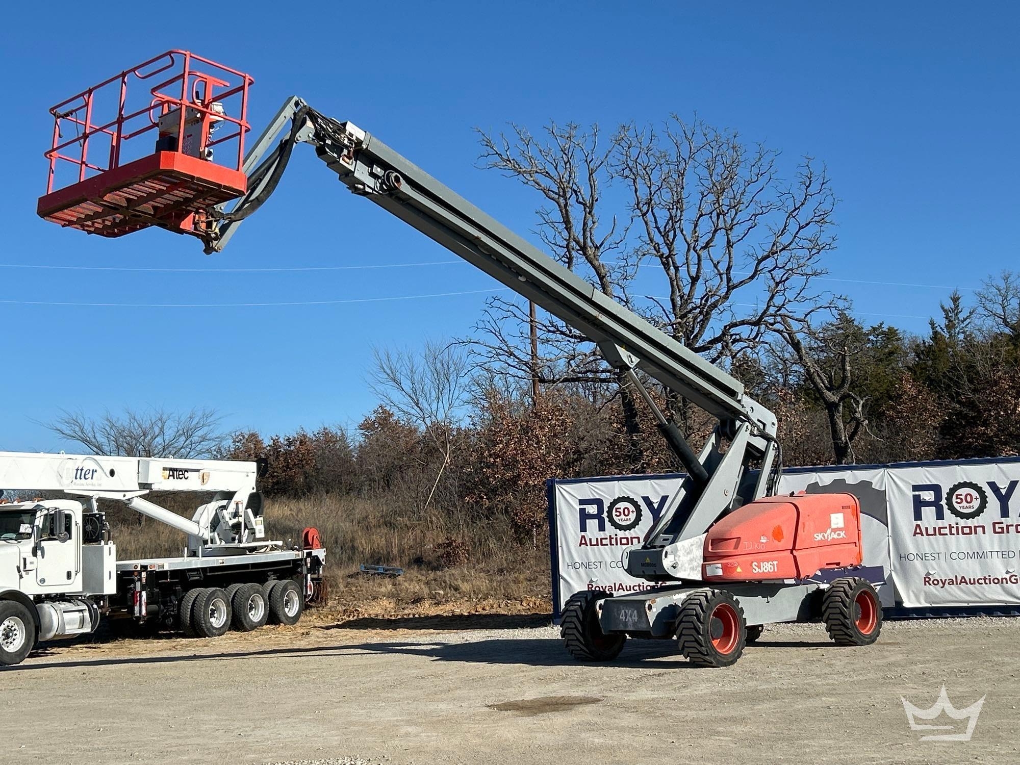 2015 SkyJack SJ86T 4x4 86ft Telescopic Boom Lift (A64194)