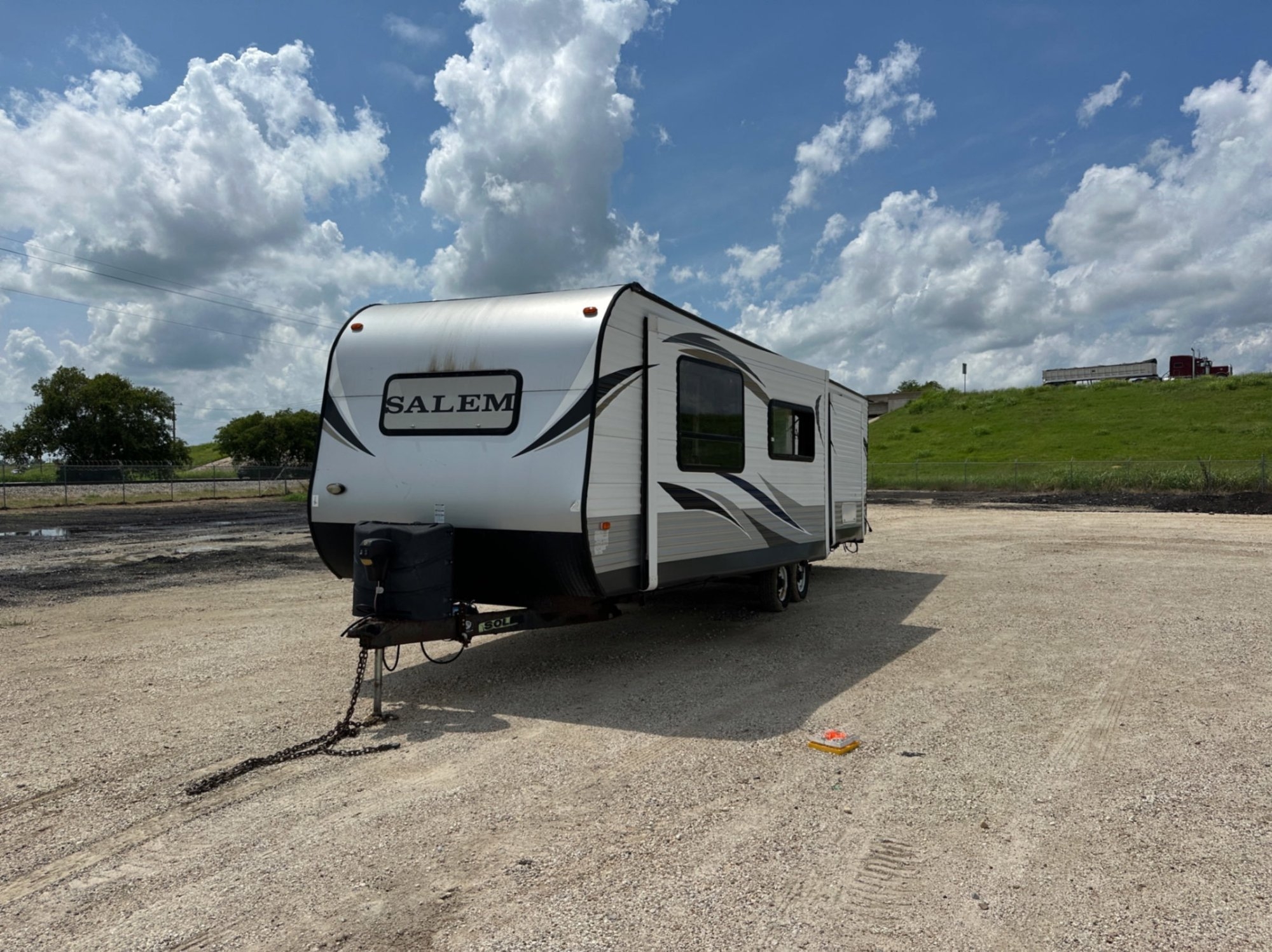 2014 FORREST RIVER SALEM TRAVEL TRAILER (A58214)