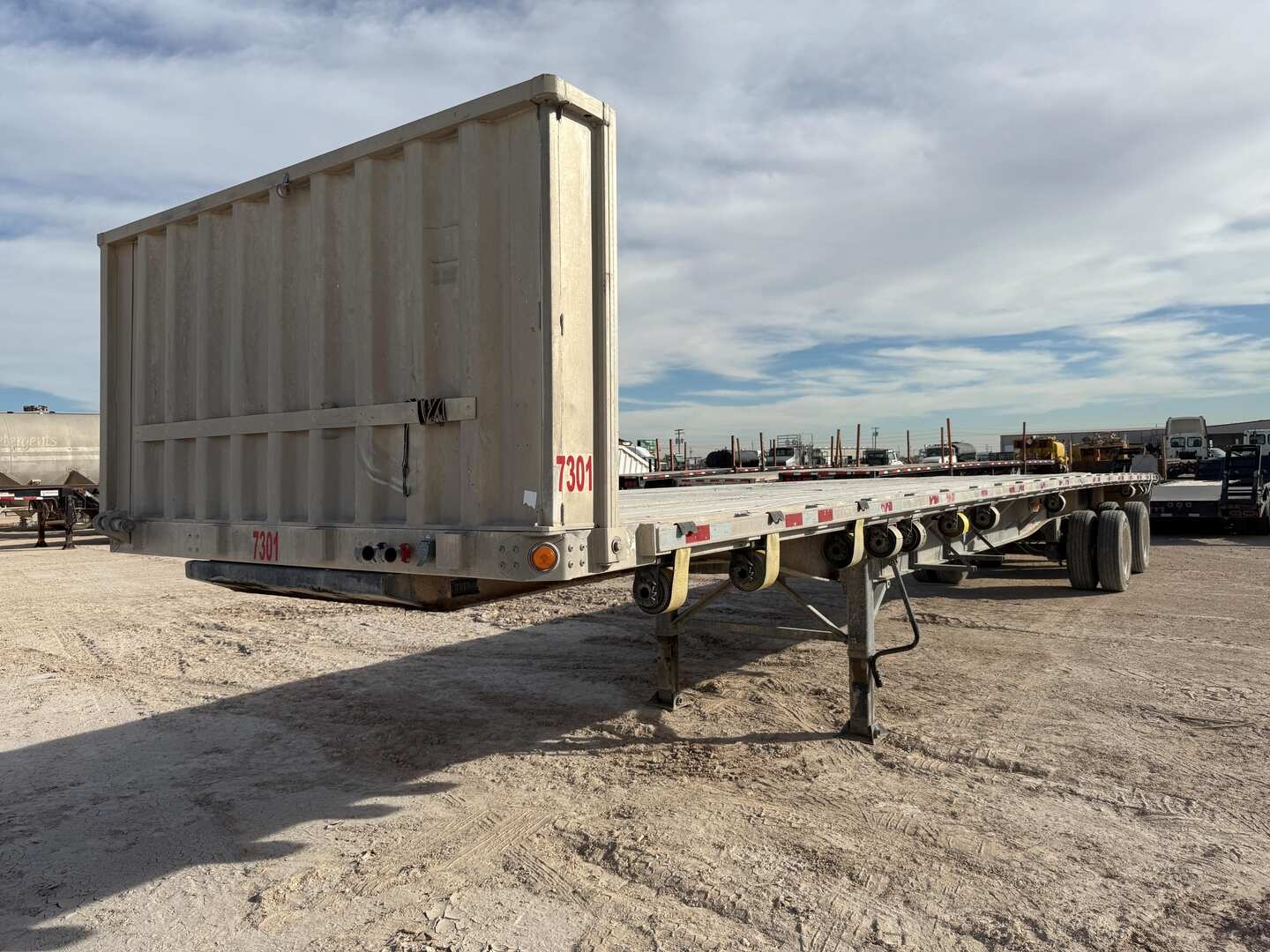 2012 UTILITY TRAILER MANUFACTURER FLATBED (CRACKED FRAME) (A58214)