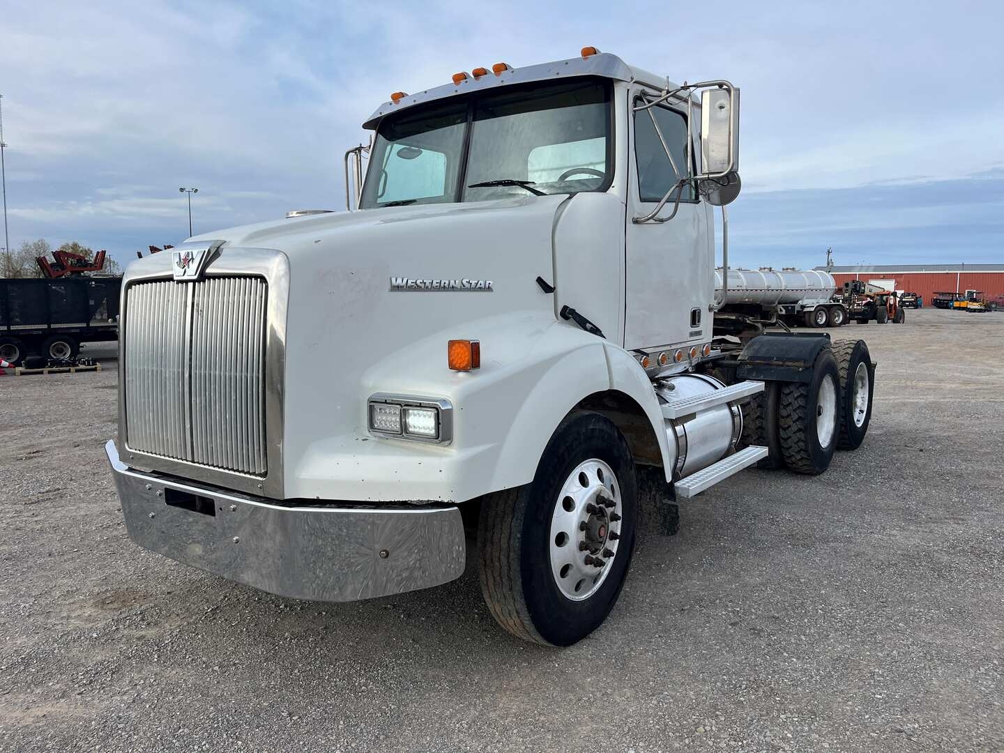 2016 WESTERN STAR 4900 SB DAY CAB (A58214)