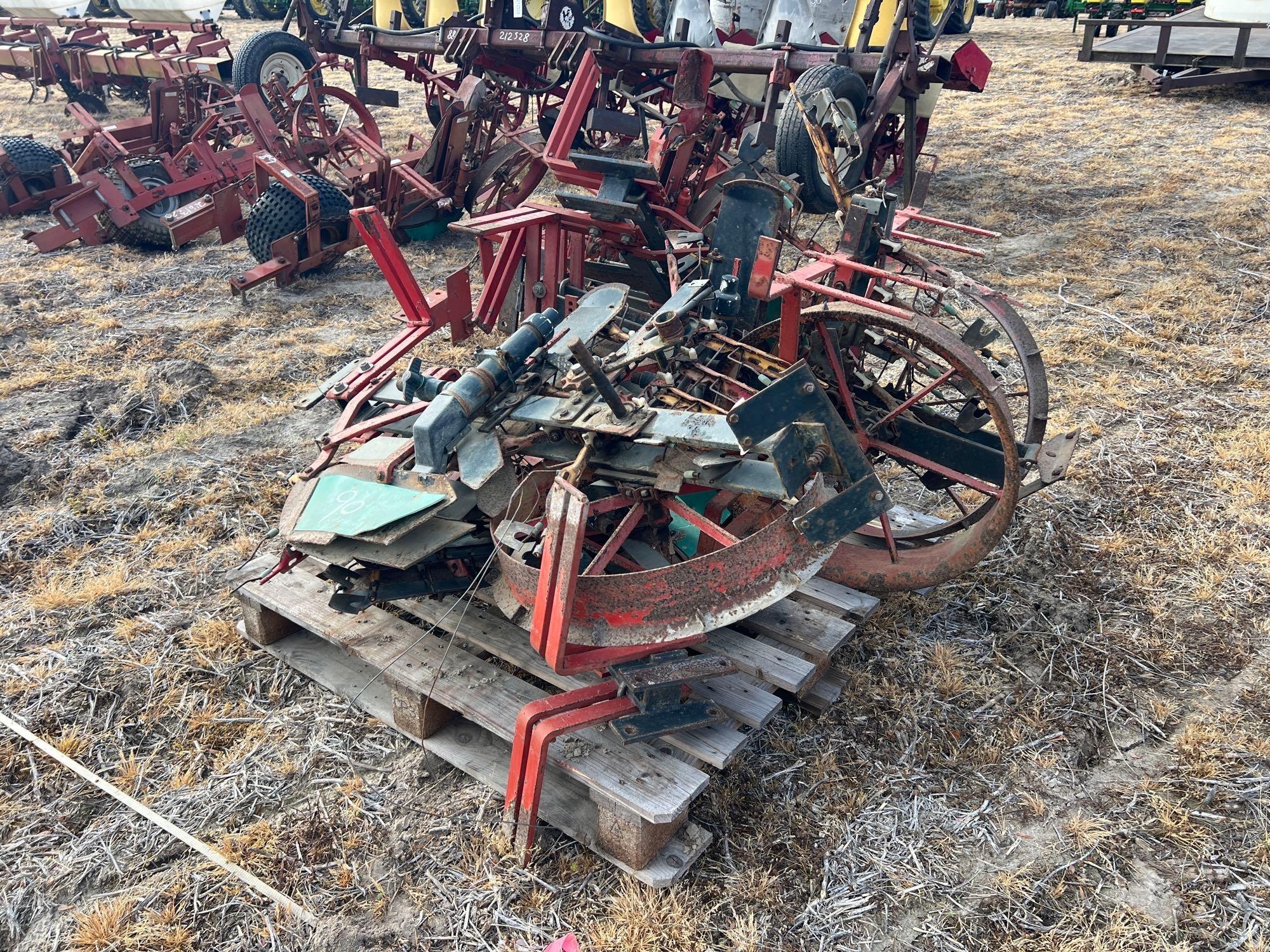 LOT OF TRANSPLANTER PARTS (A64278)