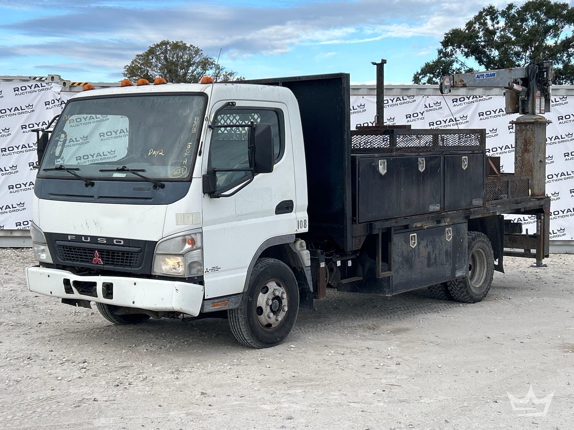 2005 Mitsubishi Fuso FE84D Auto Crane 3203 PRX 3,200 LB Crane Utility Truck (A59230)