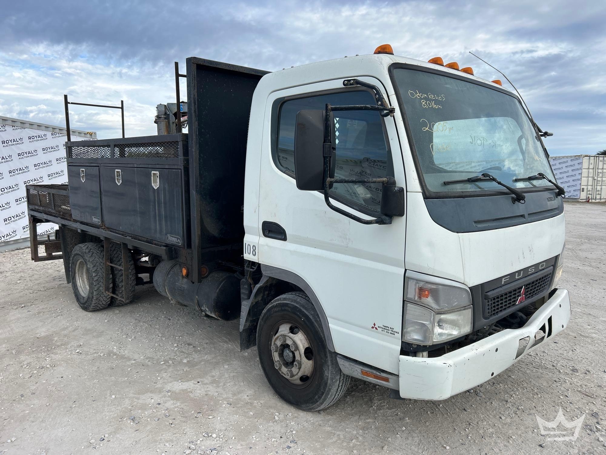 2005 Mitsubishi Fuso FE84D Auto Crane 3203 PRX 3,200 LB Crane Utility Truck (A59230)