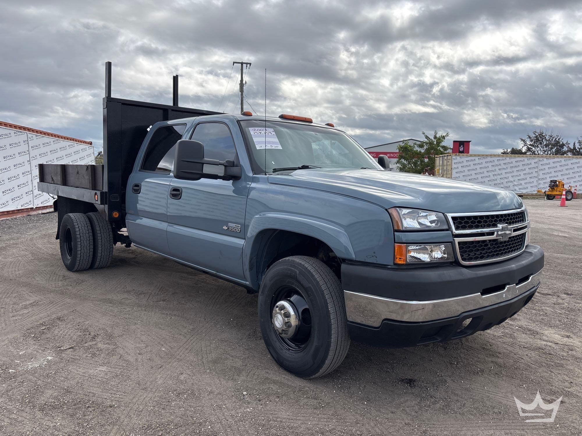 2007 Chevrolet Silverado 3500 4x4 Service Truck (A64556)