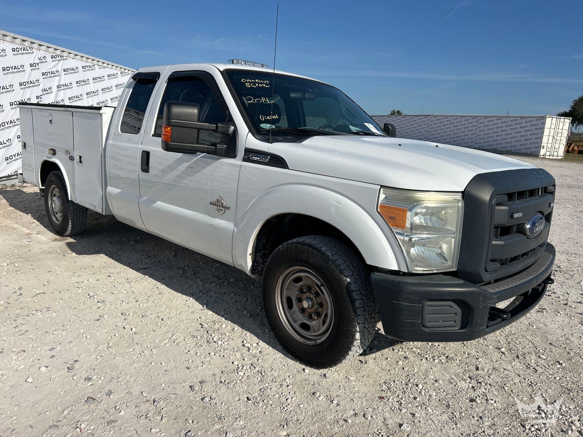 2014 Ford F-250 Ext. Cab Service Truck (A59230)