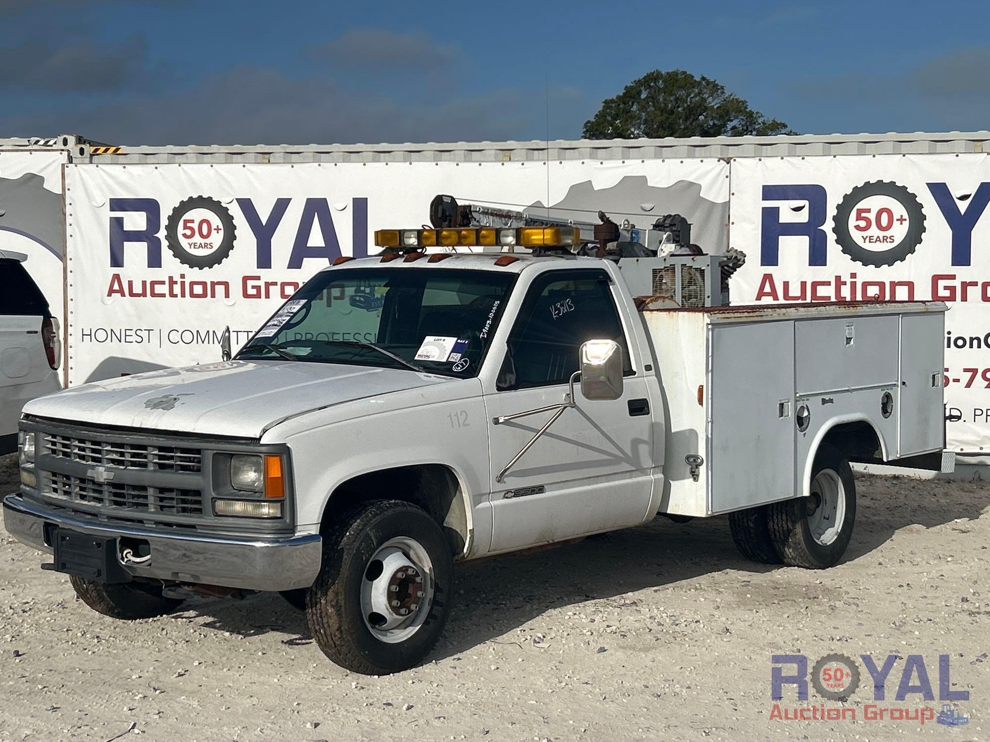 Year: 1997 Make: Chevrolet Model: C3500 Vehicle Type: Pickup Truck Mileage: 71,430 Plate: Body Ty... (A55852)