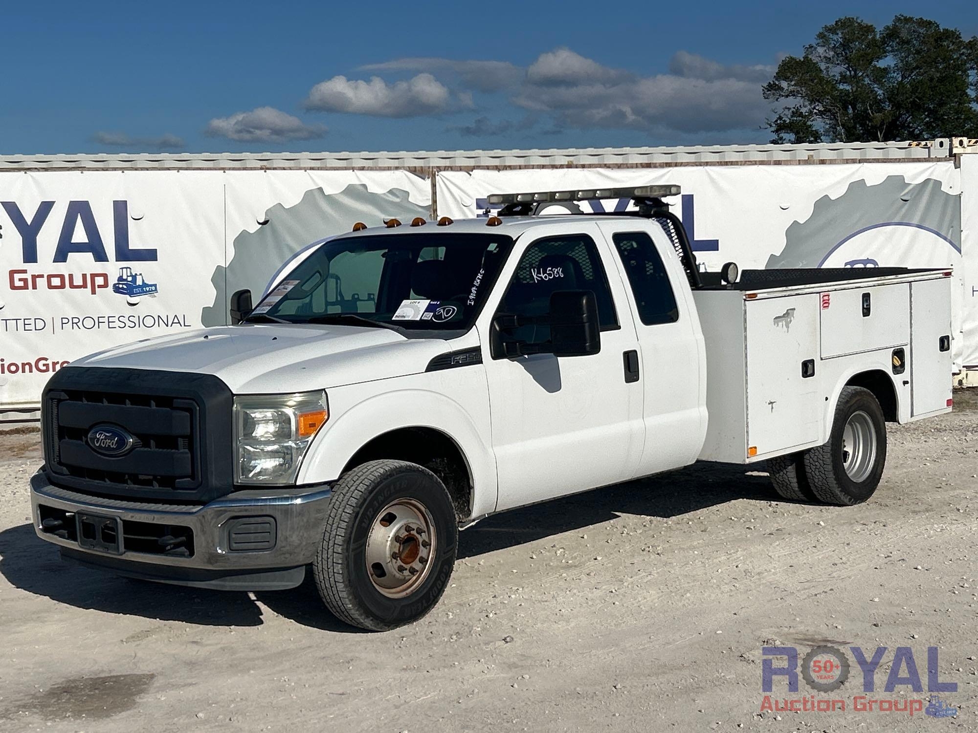 2015 Ford F-350 Service Truck (A55852)